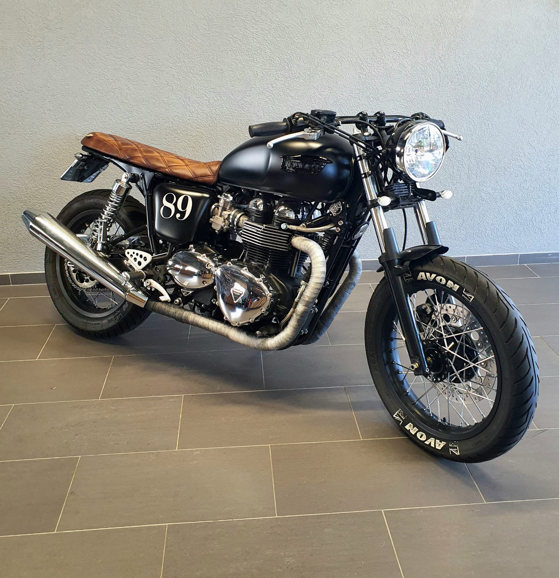 TRIUMPH Thruxton 900 i-image-0