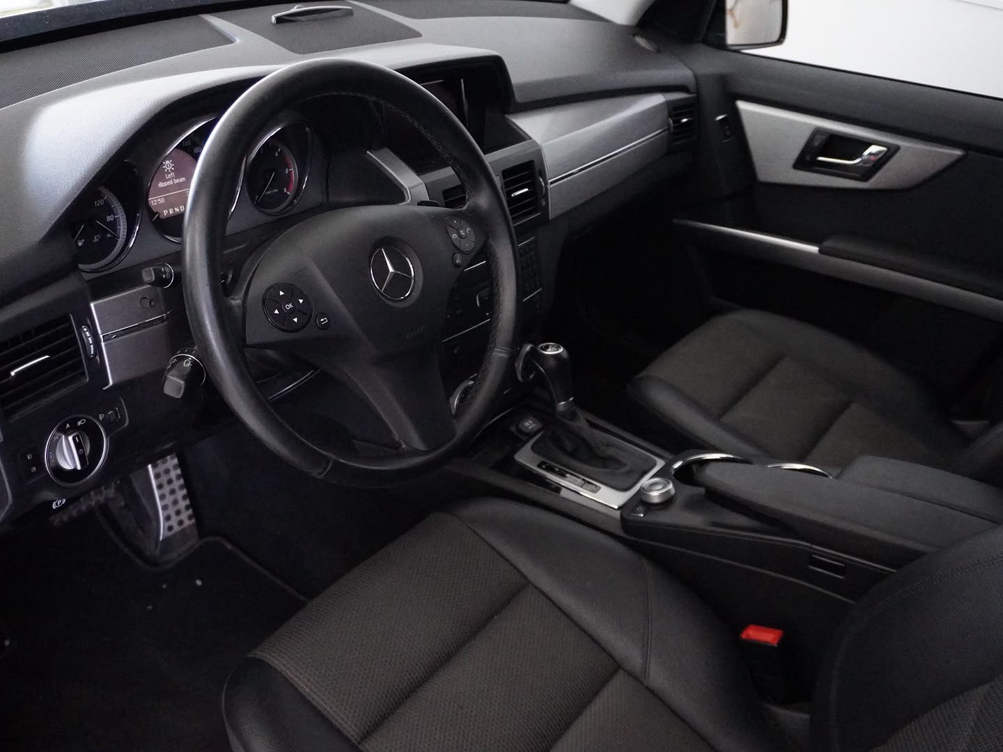 MERCEDES-BENZ GLK 220 CDI BlueEfficiency 4Matic 7G-Tronic-showroom-element-2