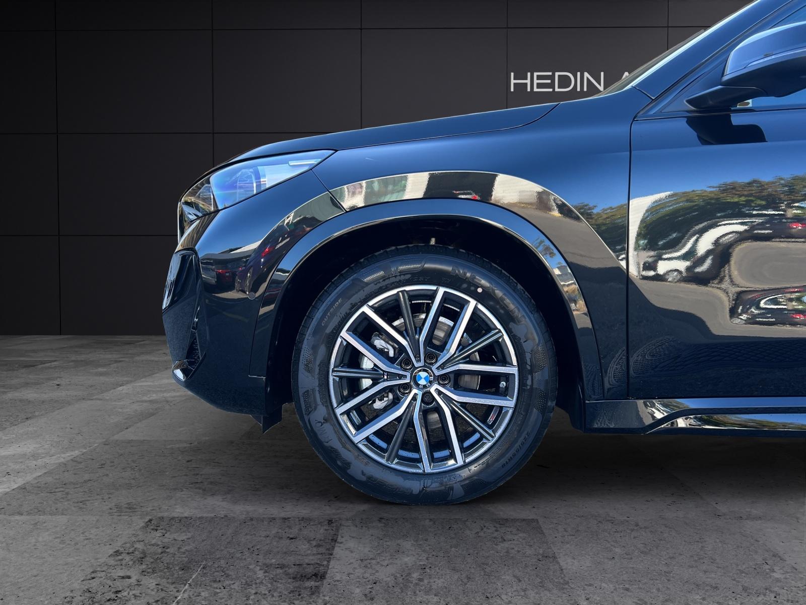 BMW X1 20d xDrive paddles-showroom-element-3