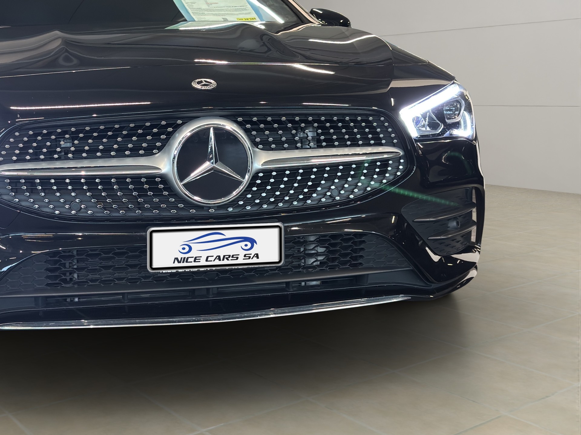 MERCEDES-BENZ CLA Shooting Brake 250 4Matic 7G-DCT AMG Line-image-6