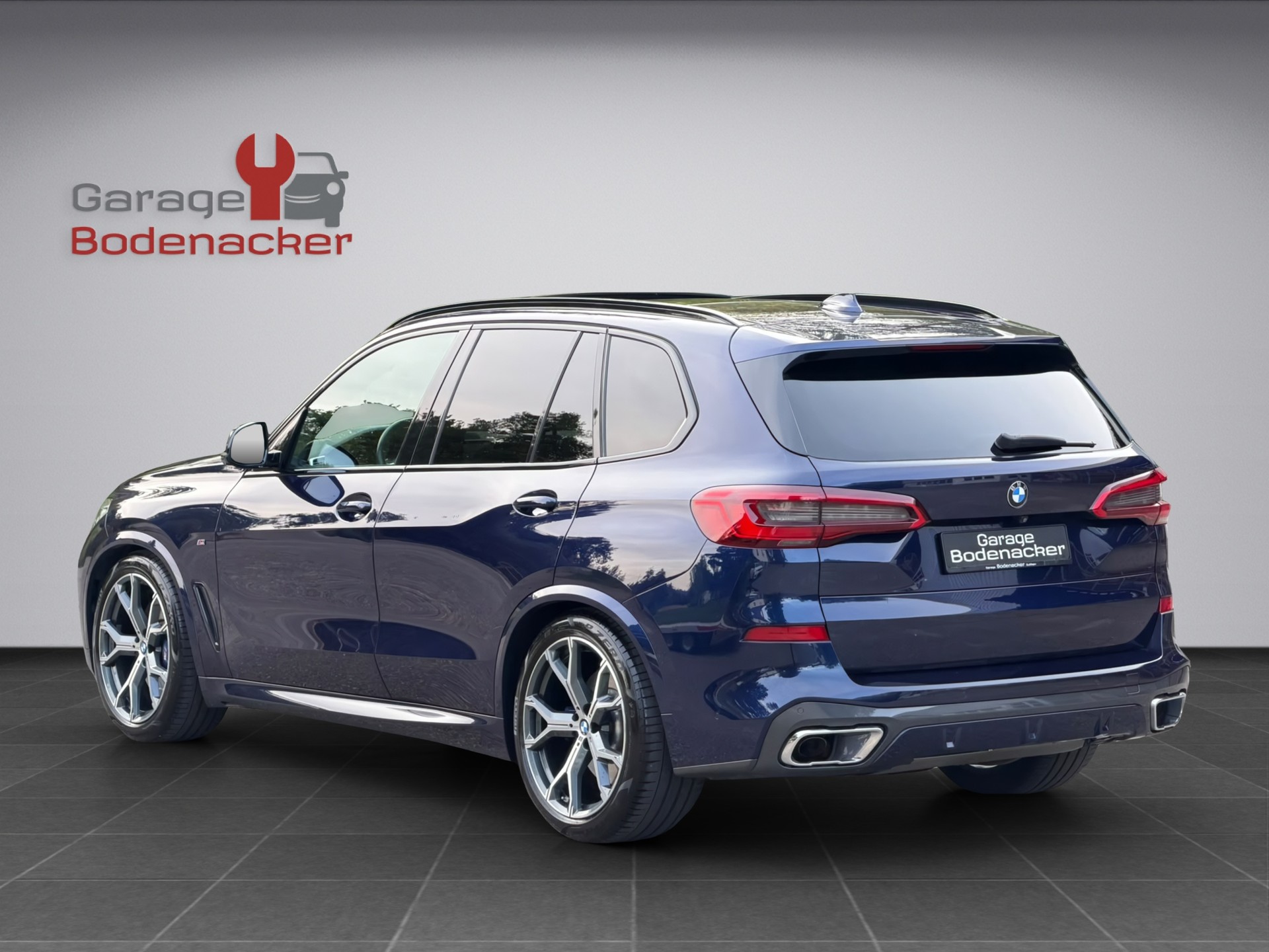 BMW X5 xDrive 30d Steptronic M Sport Paket G05 Model-showroom-element-3