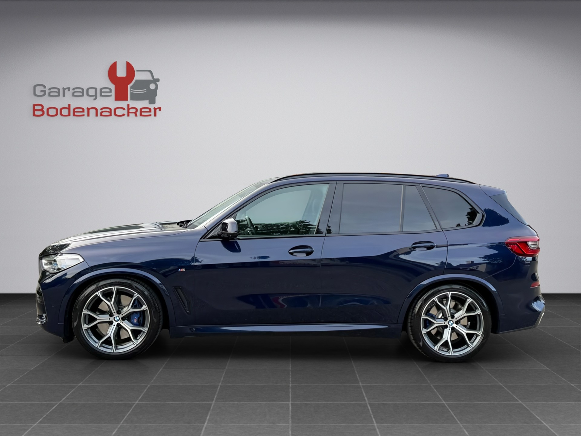 BMW X5 xDrive 30d Steptronic M Sport Paket G05 Model-showroom-element-2