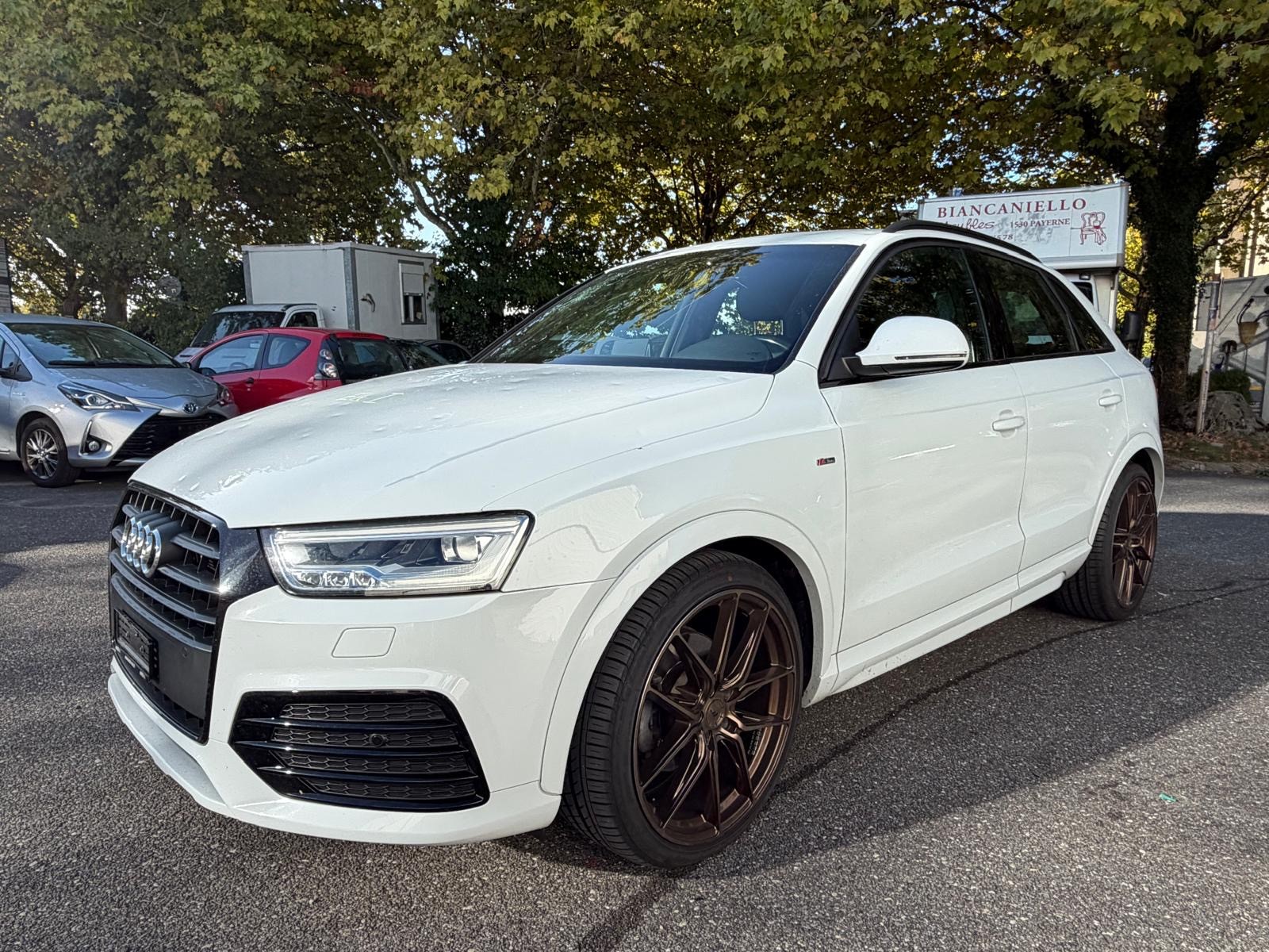 AUDI Q3 2.0 TDI design quattro S-tronic