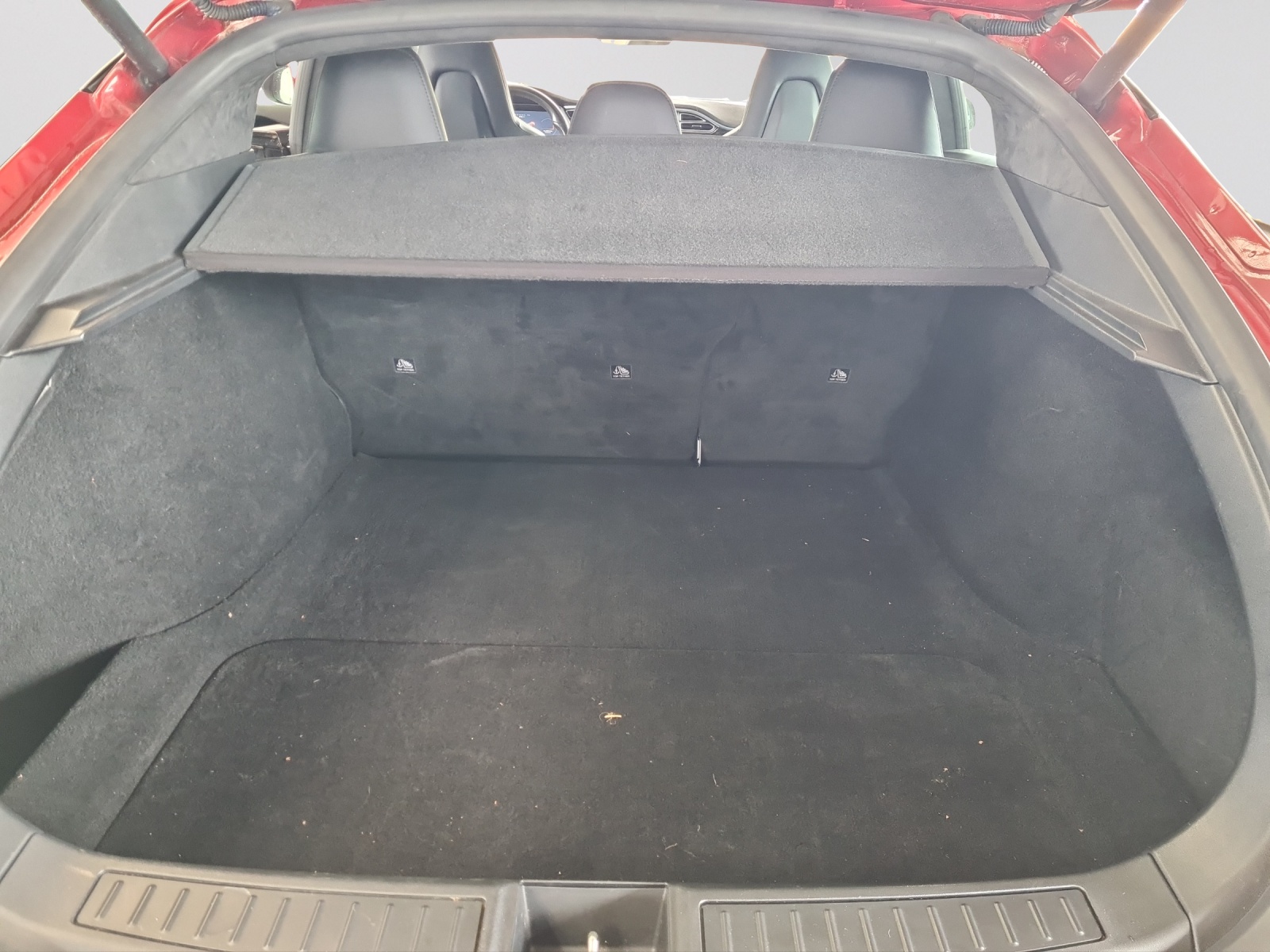 TESLA Model S 75 D-image-12