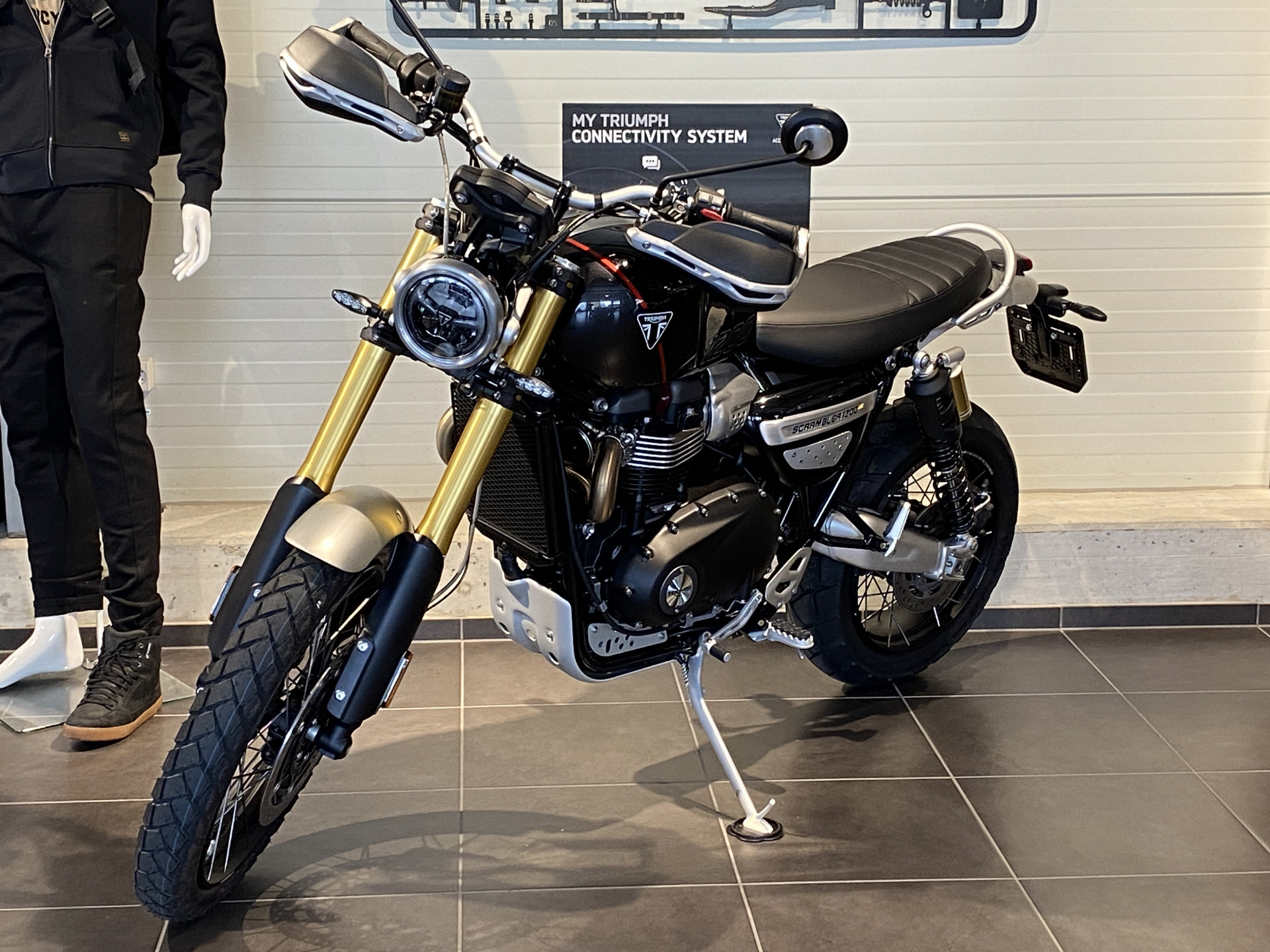 TRIUMPH Scrambler 1200 XE (4.49 % Power Leasing - Gültig bis 31.06.2026)-image-1