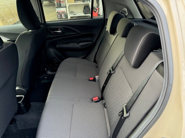 SUZUKI Swift 1.2 1st Edition Top Hybrid 4x4-image-5