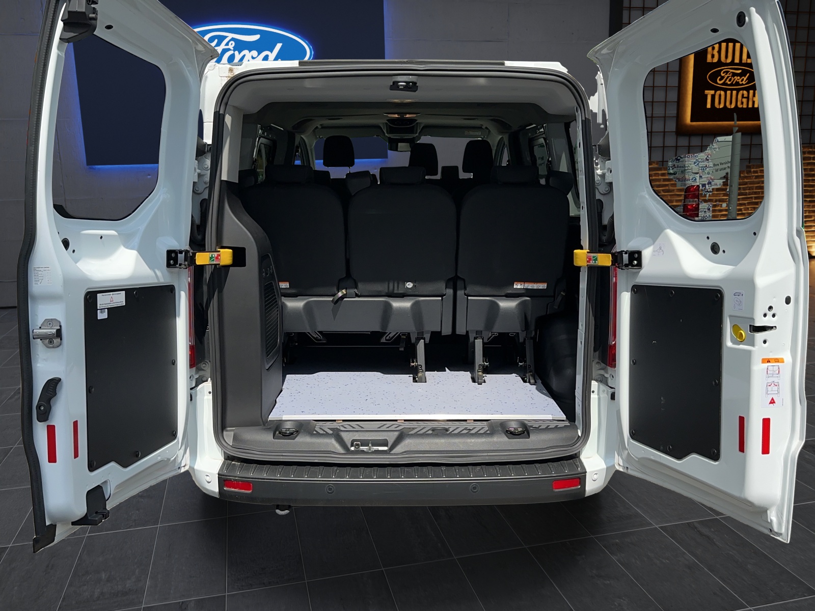 FORD Transit Custom Kombi 320 L1 2.0 EcoBlue 130 PS Trend 9-Plätzer-image-13