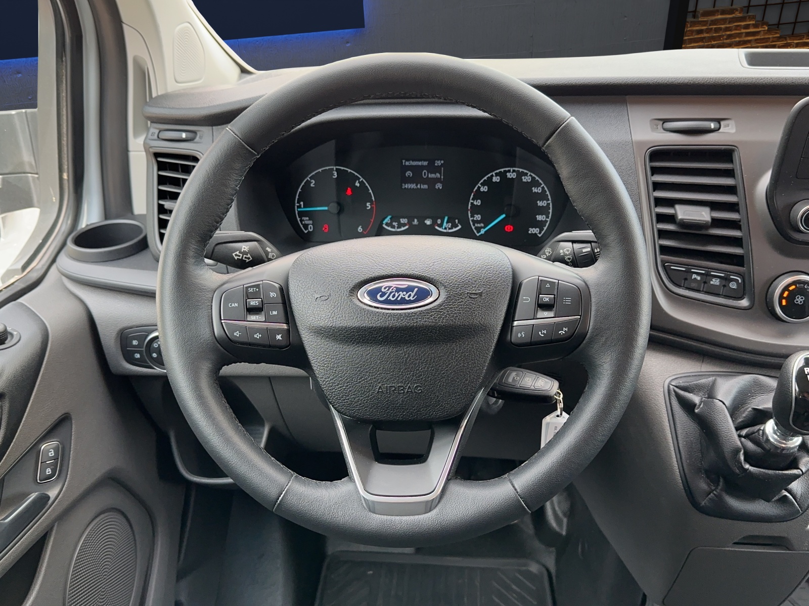 FORD Transit Custom Kombi 320 L1 2.0 EcoBlue 130 PS Trend 9-Plätzer-image-9