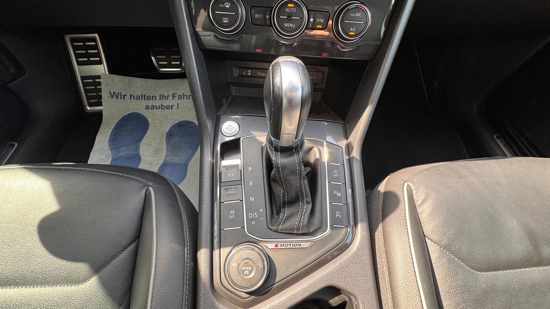 VW Tiguan 2.0 TDI SCR Highline 4Motion DSG-image-14