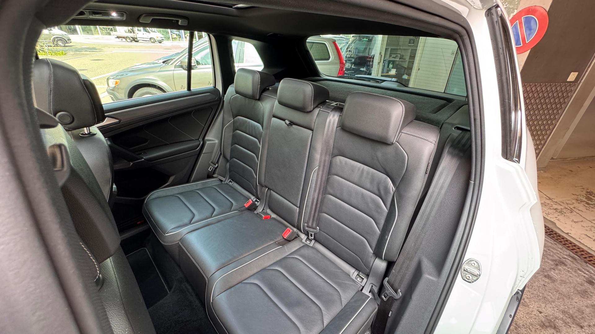 VW Tiguan 2.0 TDI SCR Highline 4Motion DSG-image-7