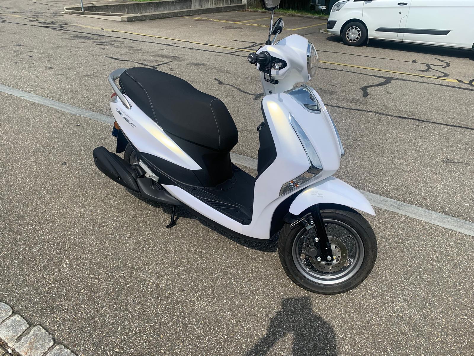 YAMAHA D'elight LTS 125-image-0