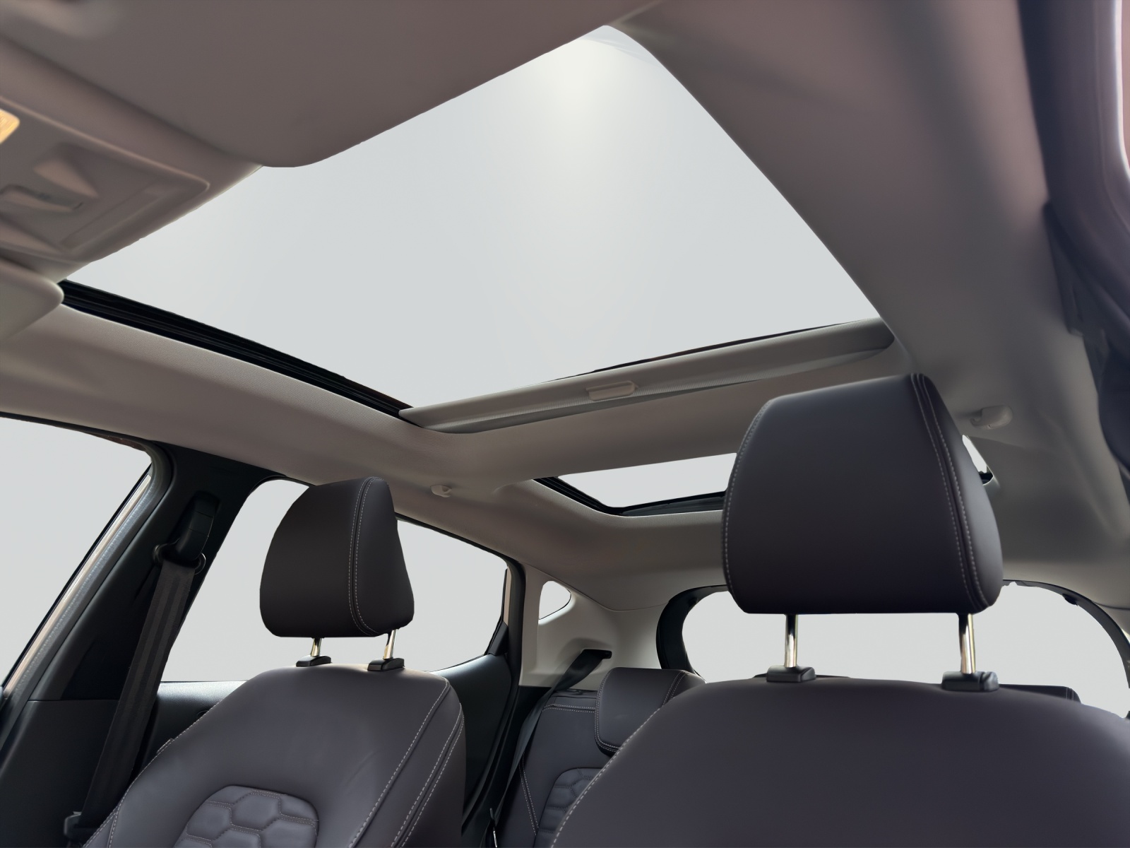 FORD Fiesta 1.0 SCTi Vignale Automat-image-13