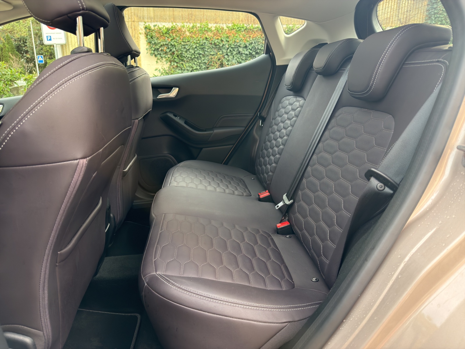 FORD Fiesta 1.0 SCTi Vignale Automat-image-10