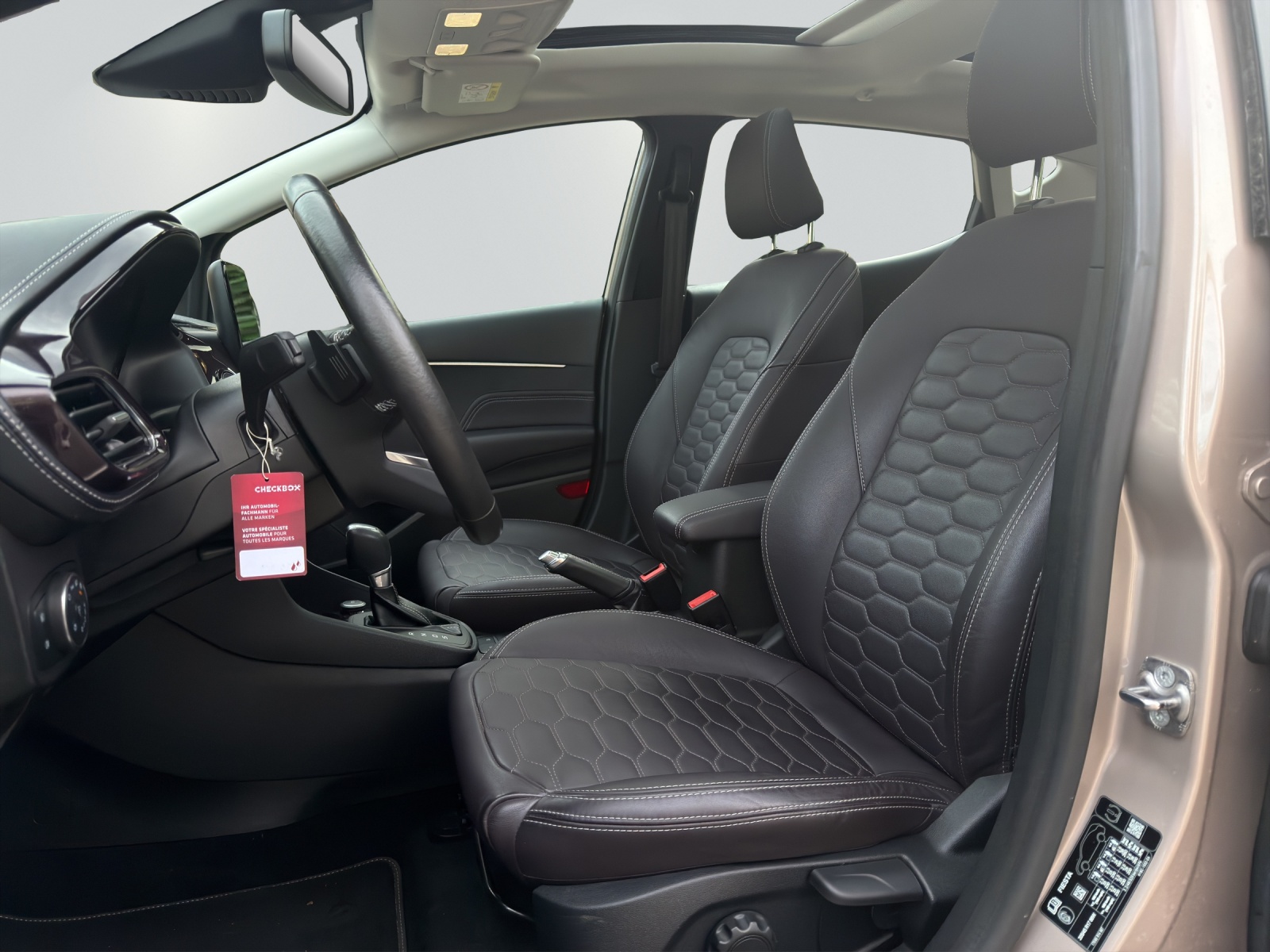 FORD Fiesta 1.0 SCTi Vignale Automat-image-9
