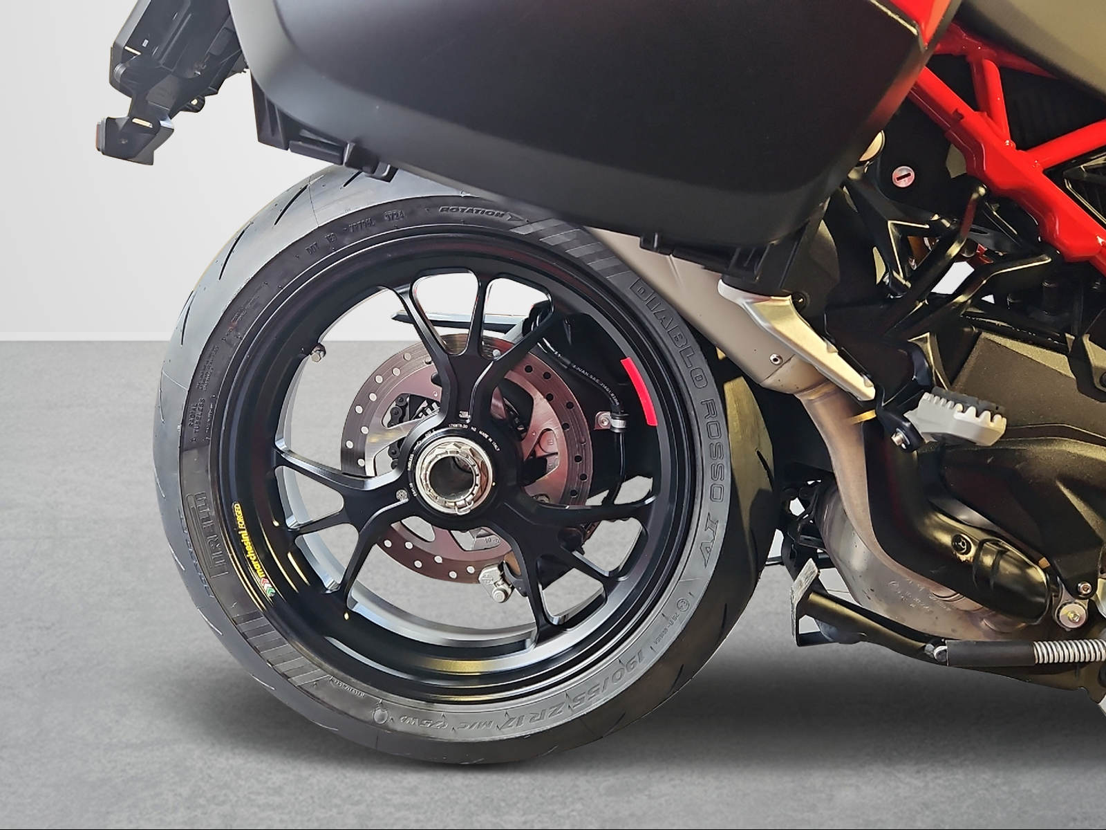 DUCATI Multistrada V4 Pikes Peak Radar-image-8