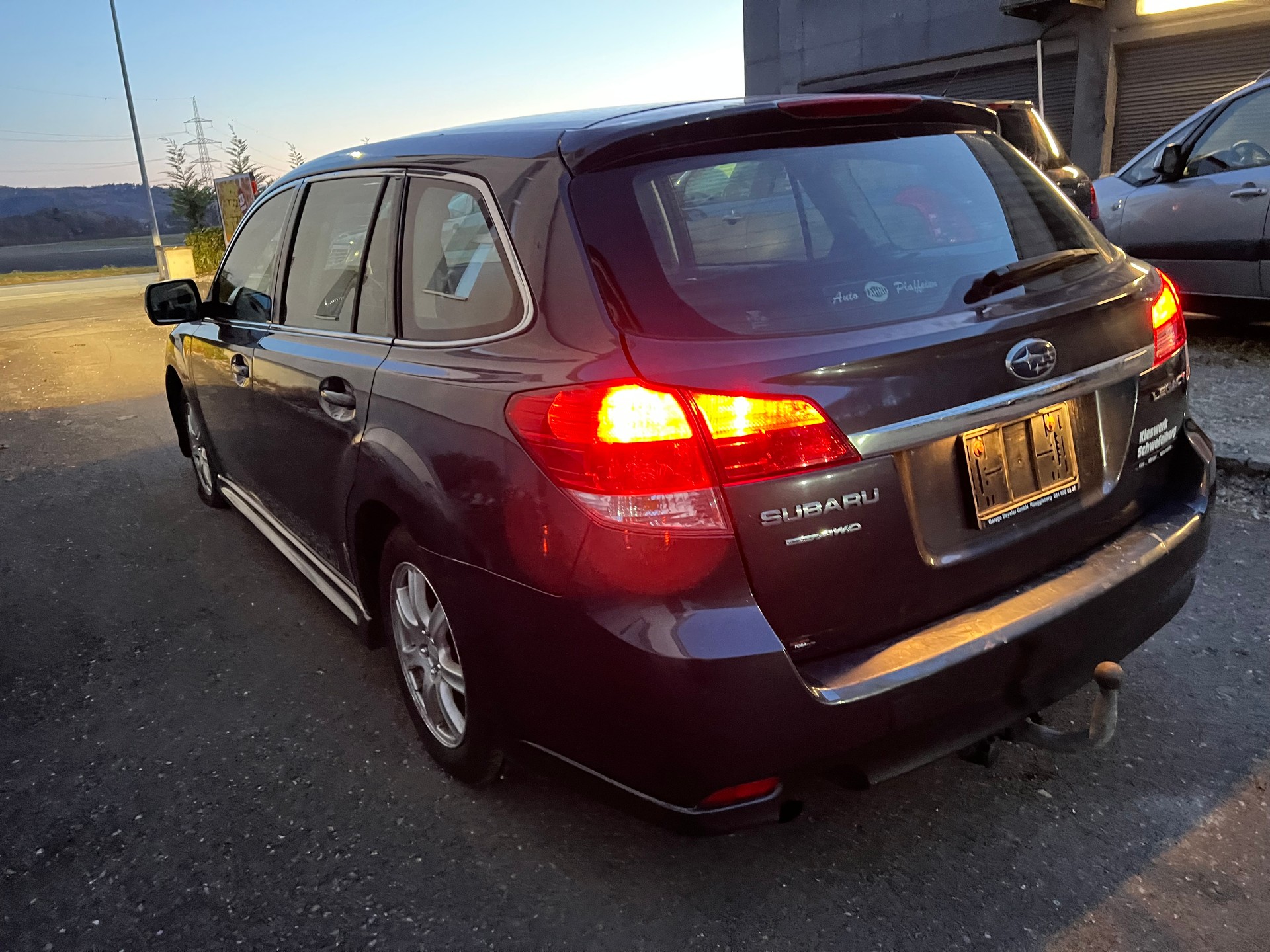 SUBARU Legacy 2.0i Limited AWD Lineartronic-image-9