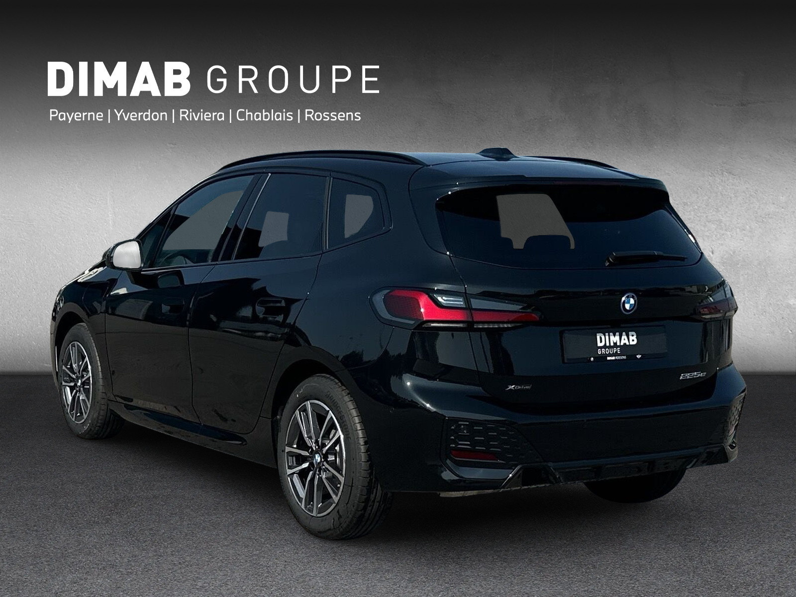 BMW 225e xDrive Active Tourer M Sport **Action de leasing à 0.9%**-showroom-element-2