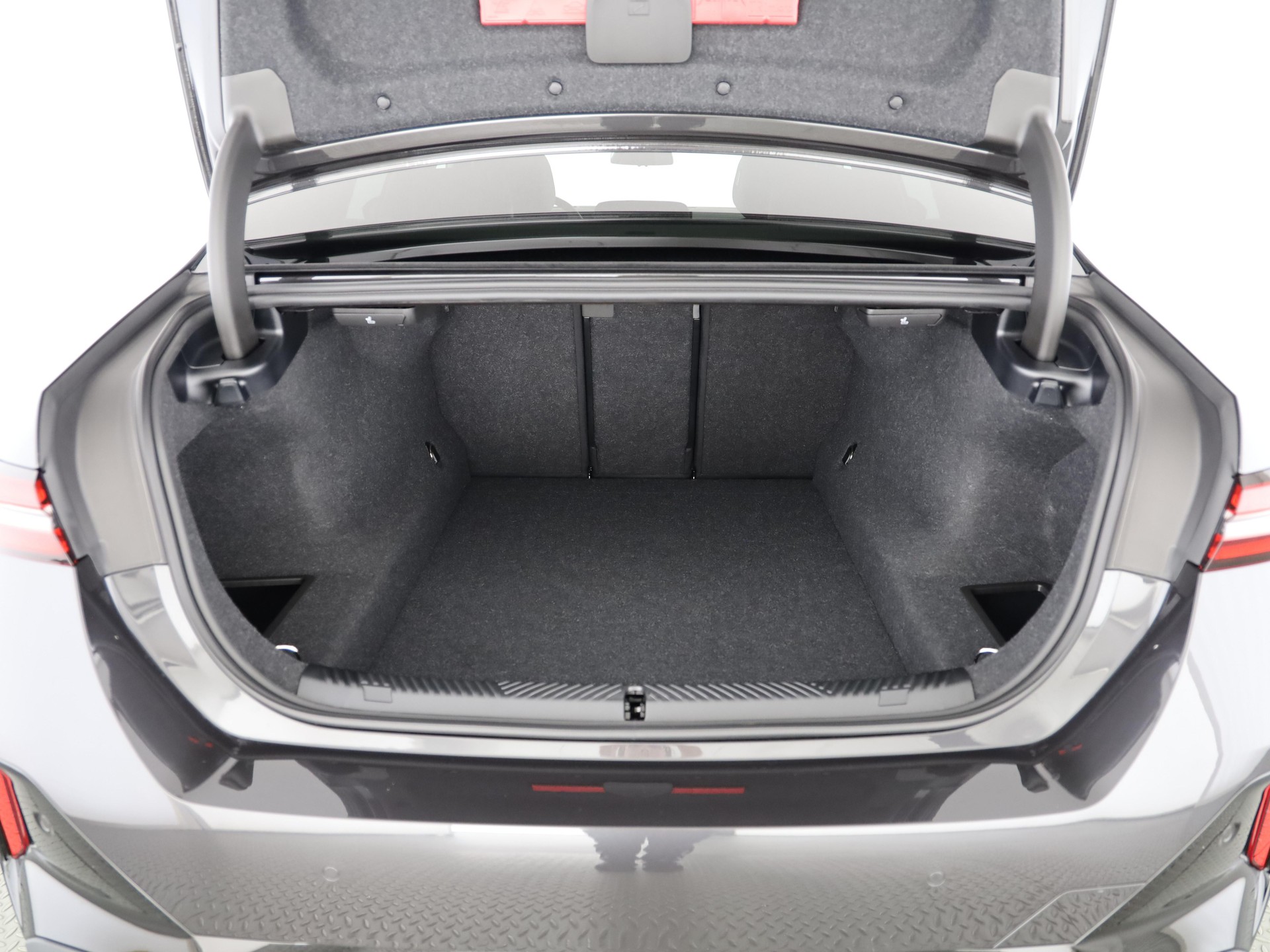 BMW 520d xDrive Touring-image-6