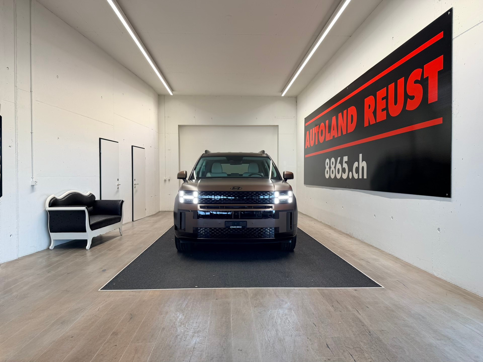 HYUNDAI Santa Fe 1.6 T-GDi PHEV Calligraphy 4WD Automatic-showroom-element-1