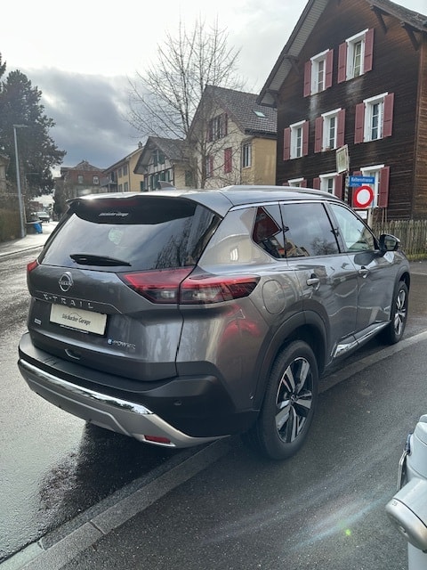 NISSAN X-Trail 1.5 VC-T N-Connecta-showroom-element-3