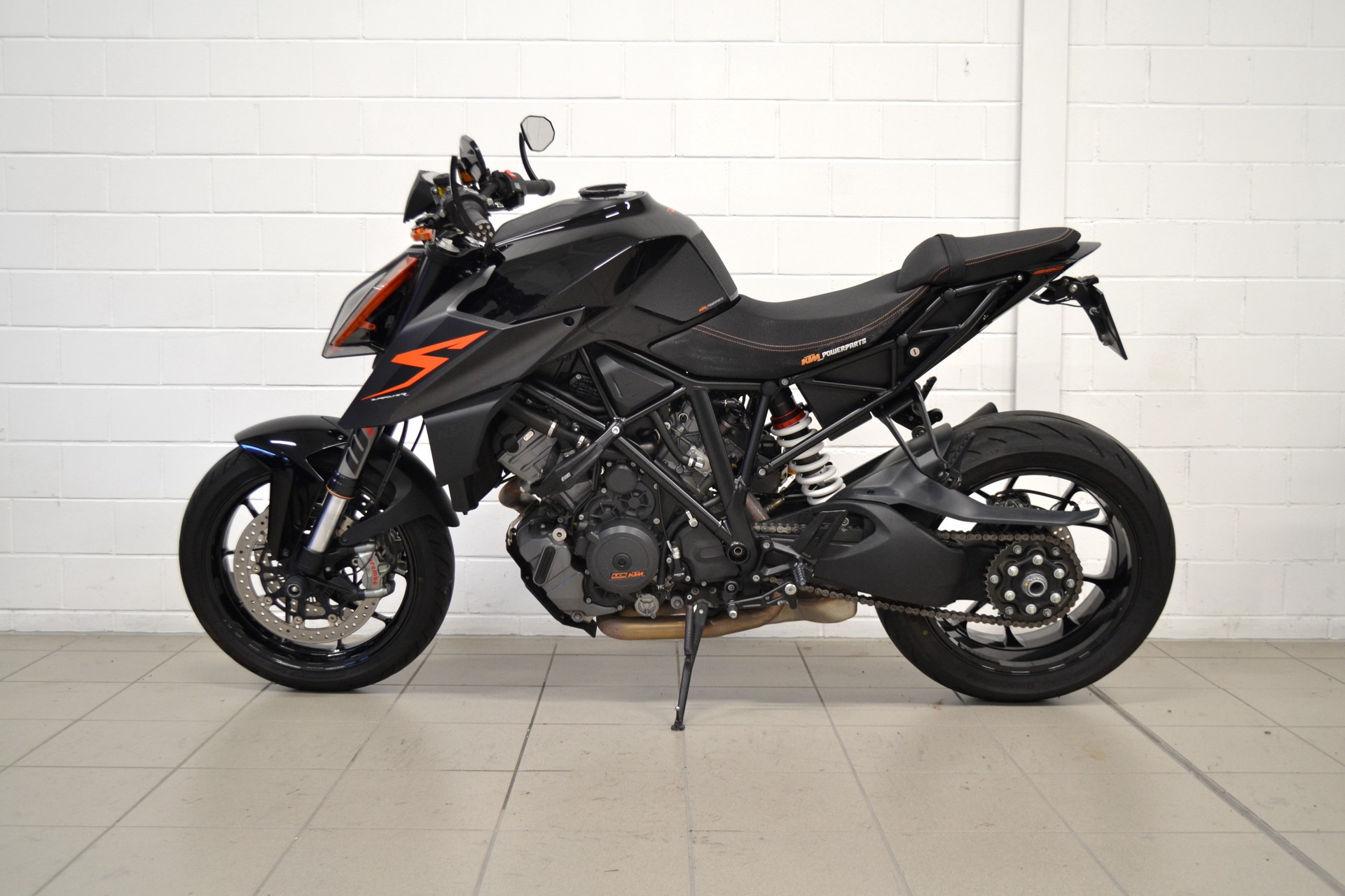 KTM 1290 Super Duke R-image-2