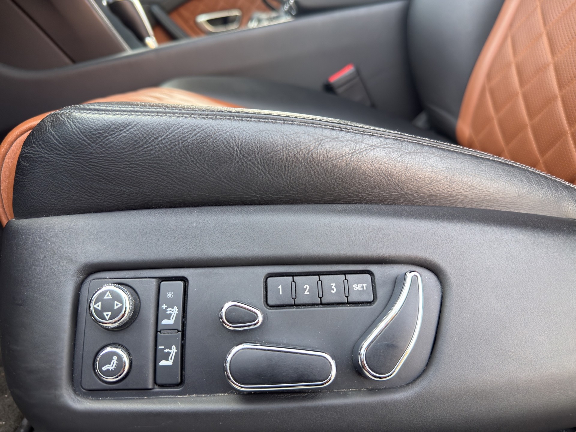 BENTLEY Continental GTC 4.0 V8 S-image-9