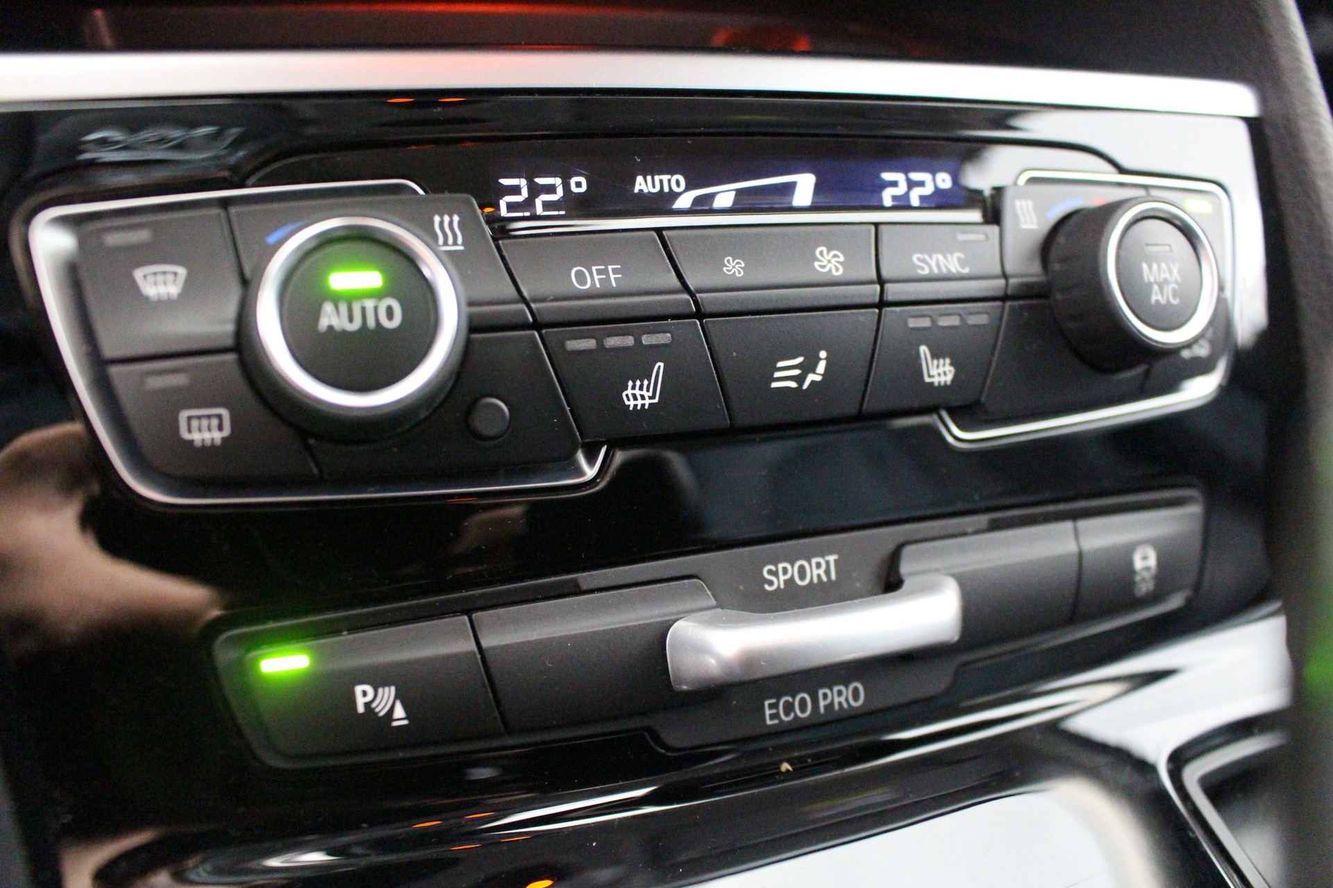 BMW 216d Gran Tourer-image-20