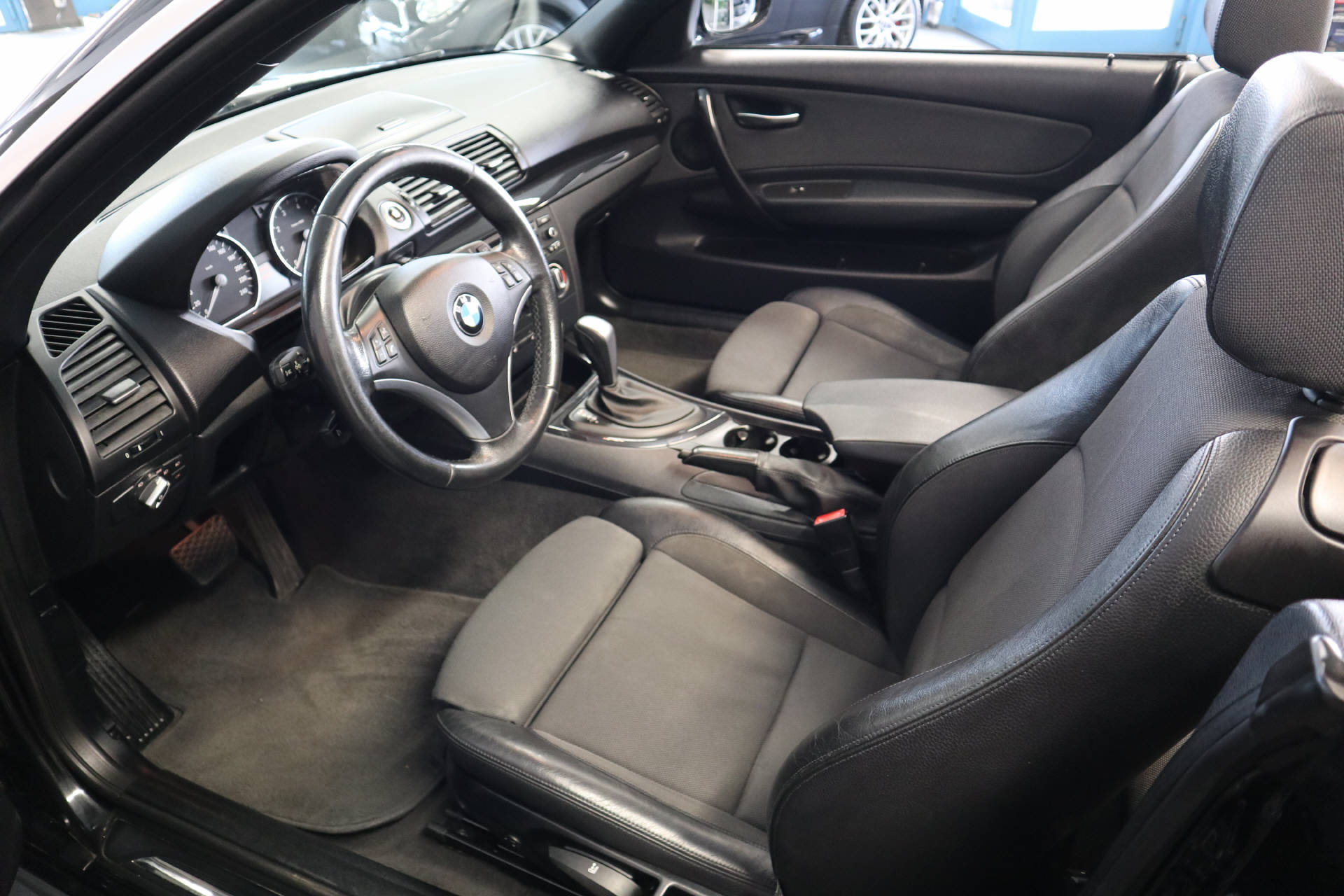 BMW 118i Cabrio-image-11