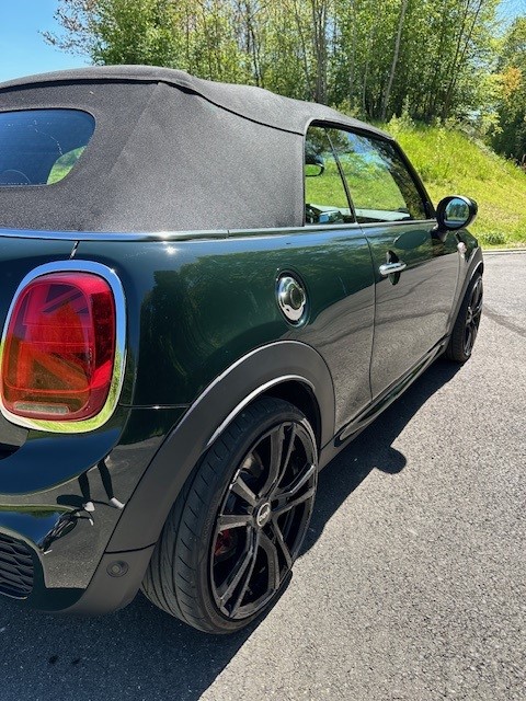 MINI Cooper John Cooper Works Cabriolet Steptronic-image-7