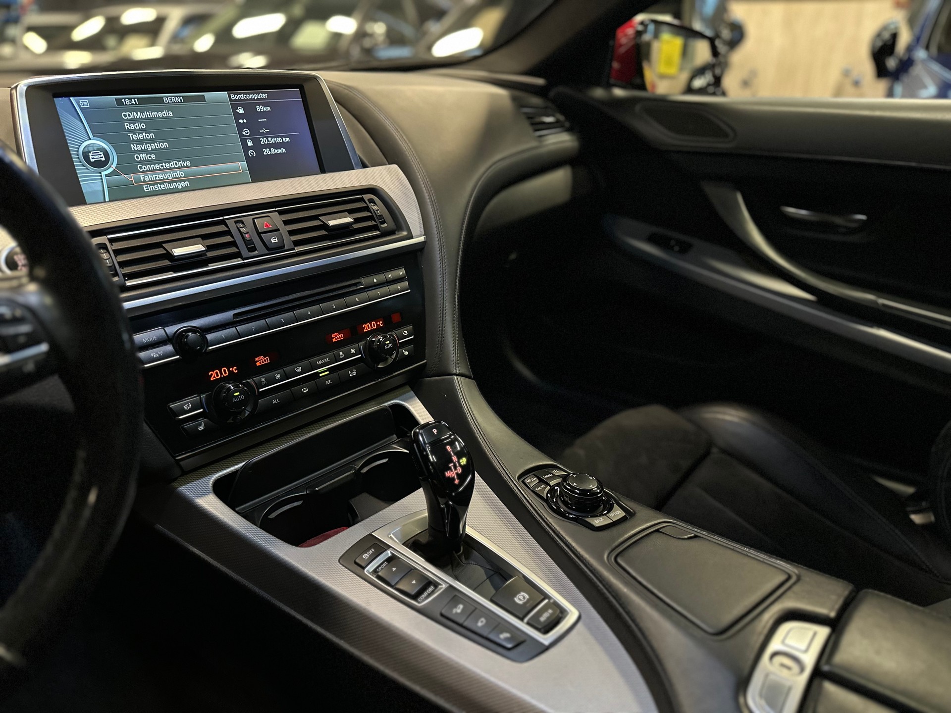 BMW 650i Coupé xDrive / M-Sportpaket / ** Frisch ab MFK + Grossem Service **-image-16