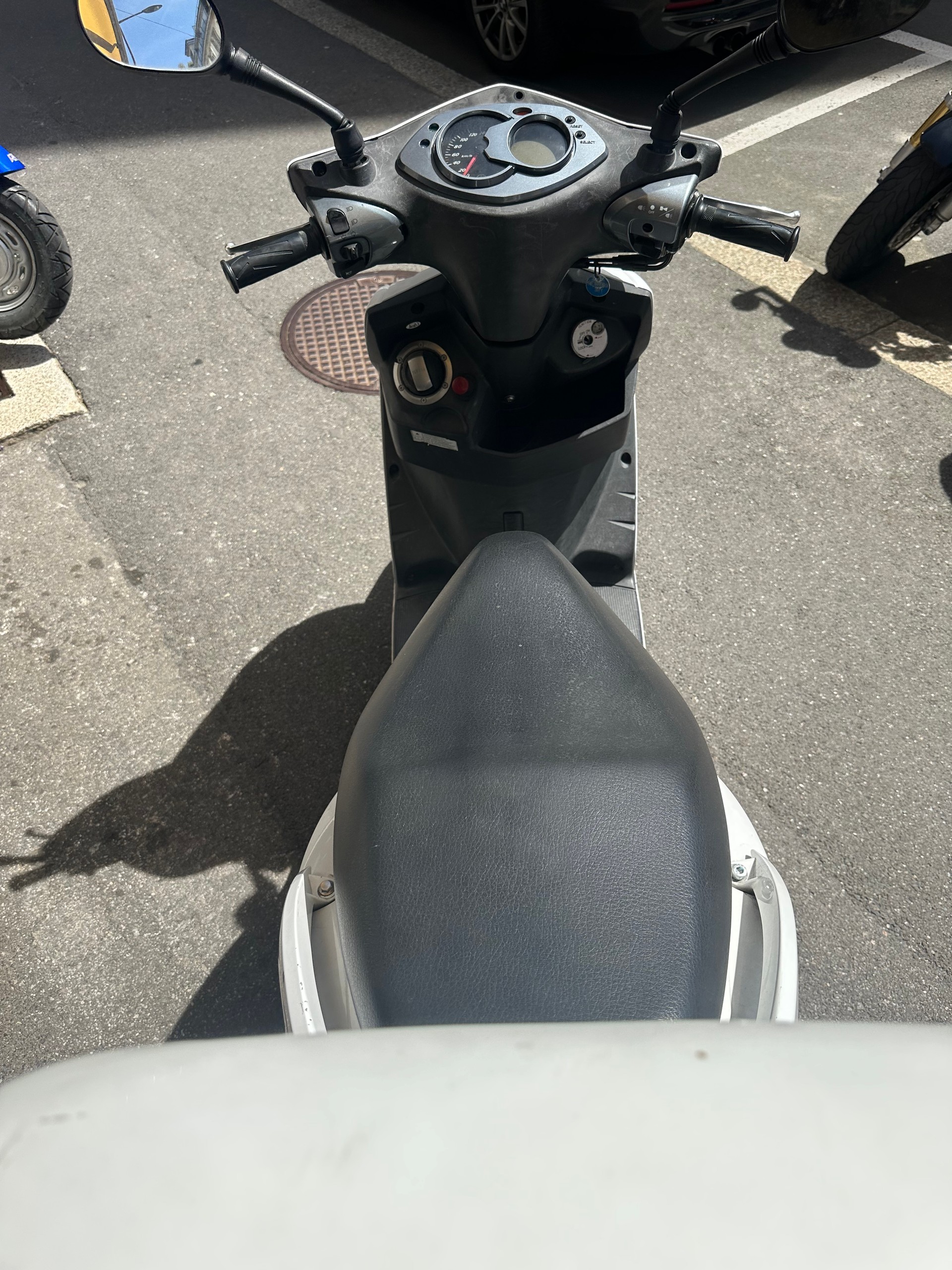 YAMAHA Cygnus XC 125 X Comfort Edition-image-4