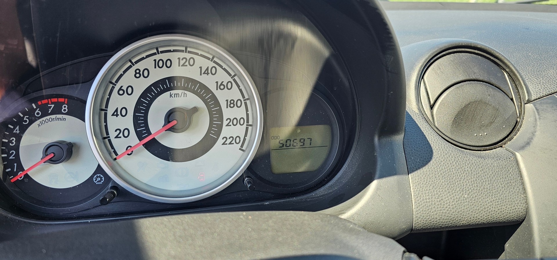 MAZDA 2 1.3i 16V Exclusive-image-8