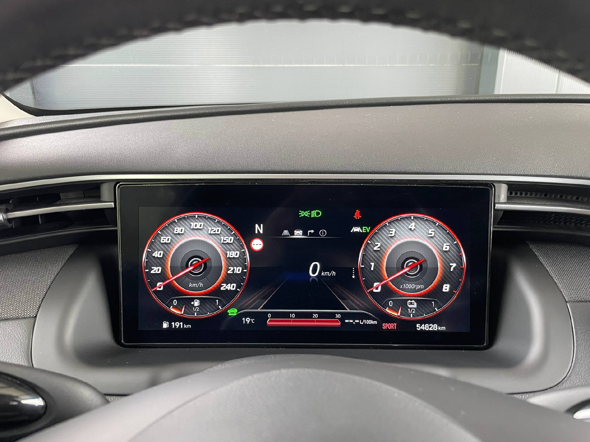 HYUNDAI Tucson 1.6 T-GDi HEV Vertex 4WD-image-8