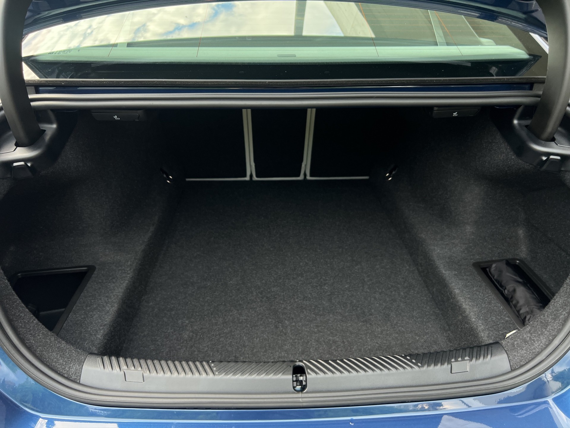 BMW 550e xDrive M Sport Steptronic-image-20