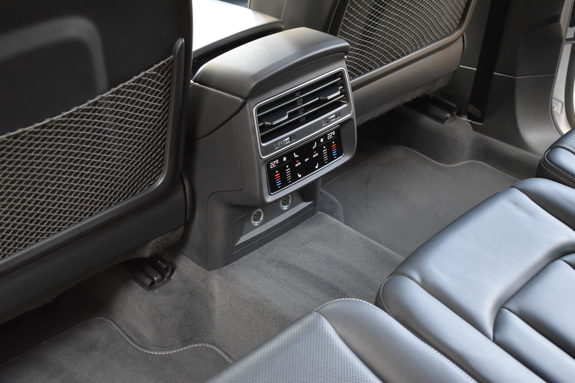 AUDI SQ7 4.0 TDI quattro tiptronic - FaceLift Model 2020-image-12