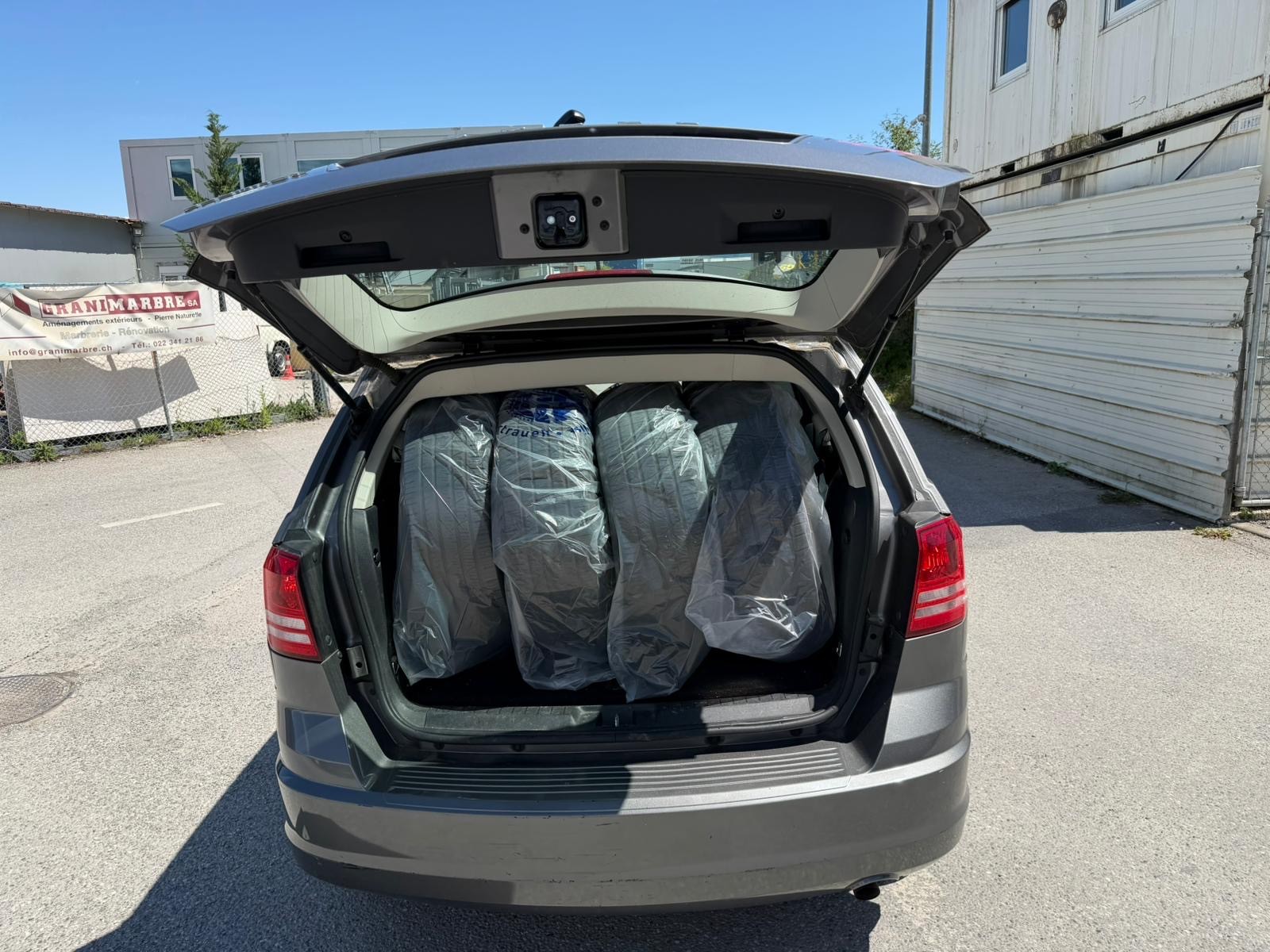 DODGE JOURNEY SXT 2.4-image-8