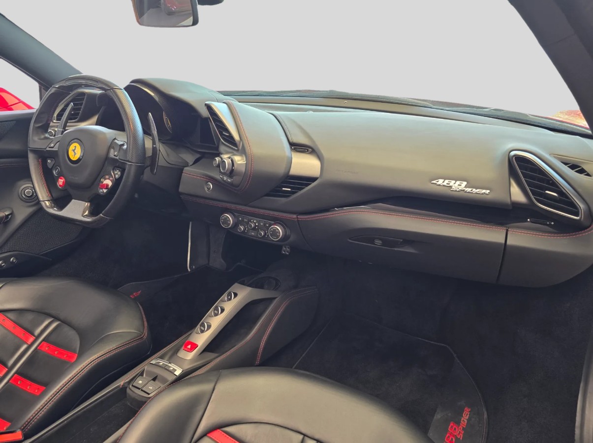 FERRARI 488 Spider 3.9 V8-image-14