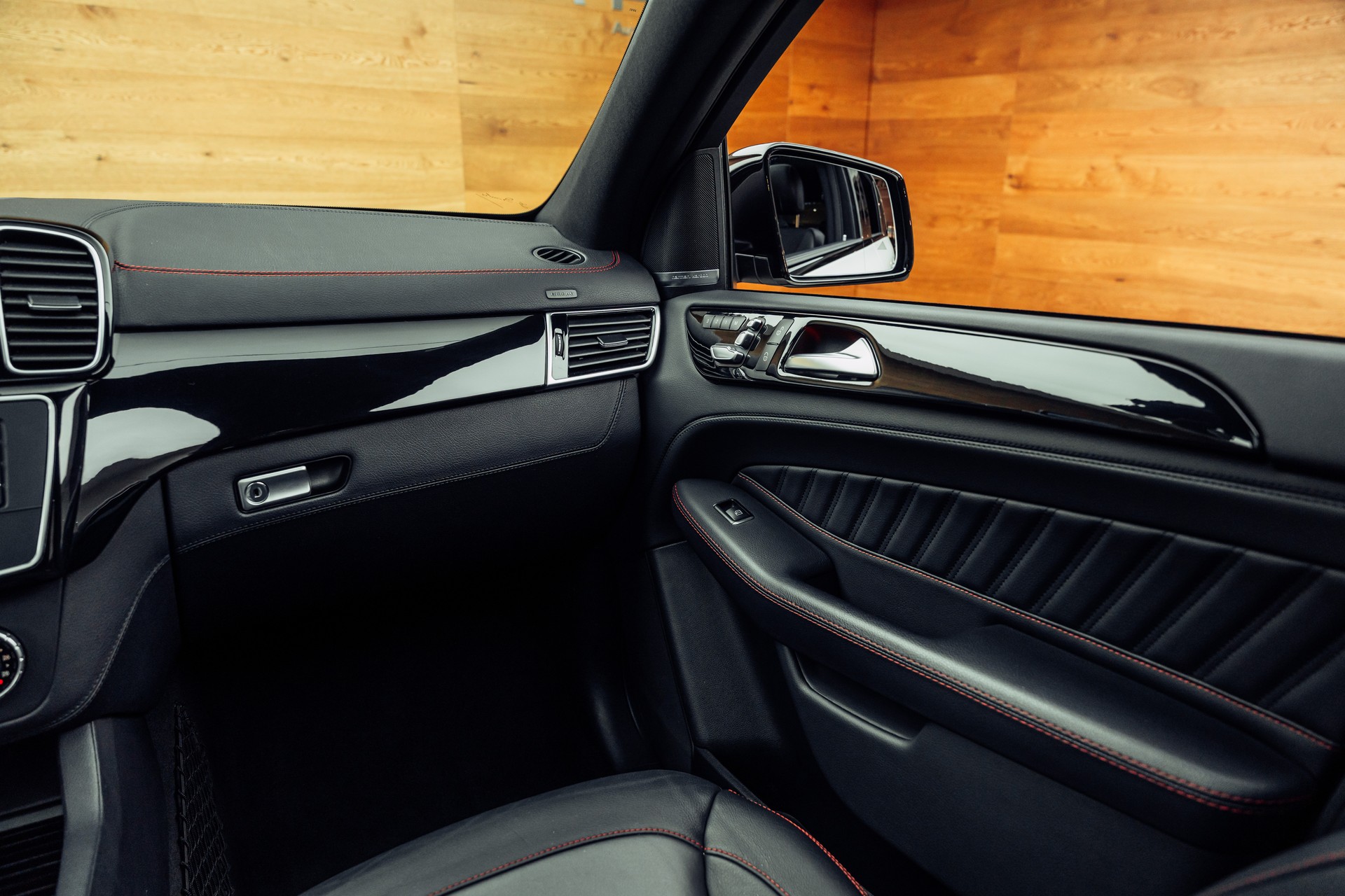 MERCEDES-BENZ GLE Coupé 350 d AMG Line 4Matic 9G-Tronic-image-18