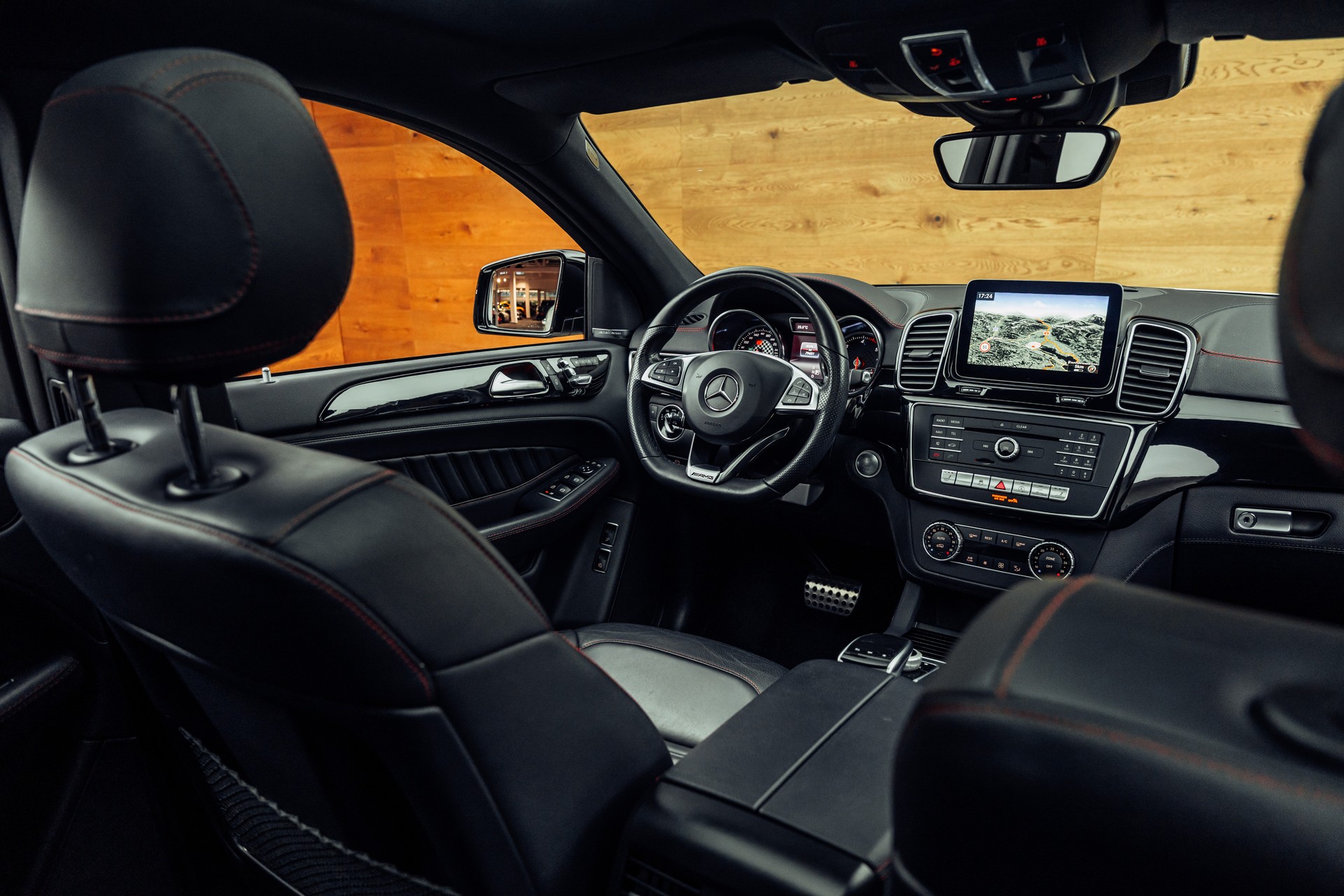 MERCEDES-BENZ GLE Coupé 350 d AMG Line 4Matic 9G-Tronic-image-17