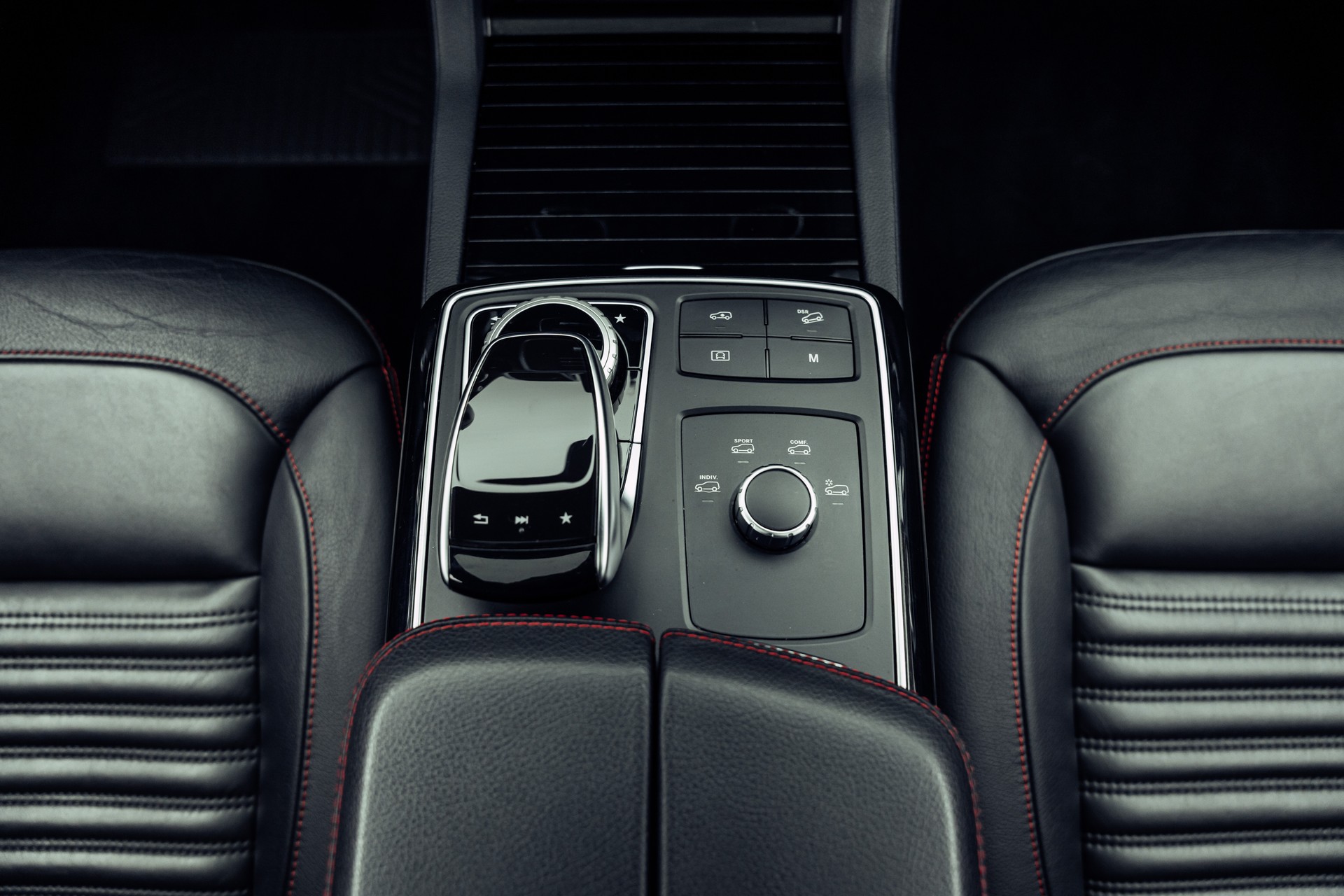 MERCEDES-BENZ GLE Coupé 350 d AMG Line 4Matic 9G-Tronic-image-16