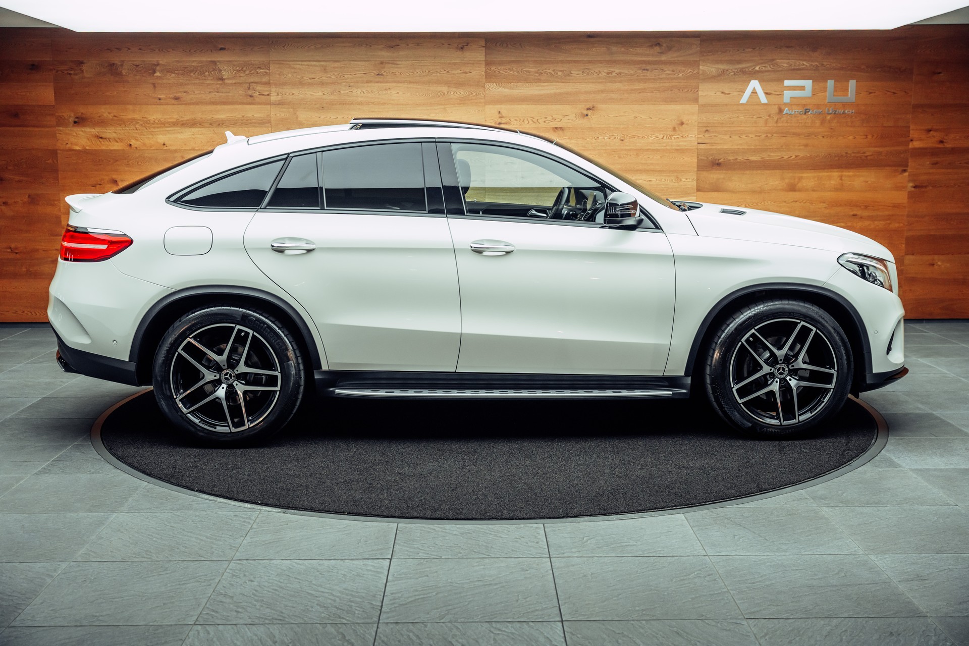 MERCEDES-BENZ GLE Coupé 350 d AMG Line 4Matic 9G-Tronic-image-1