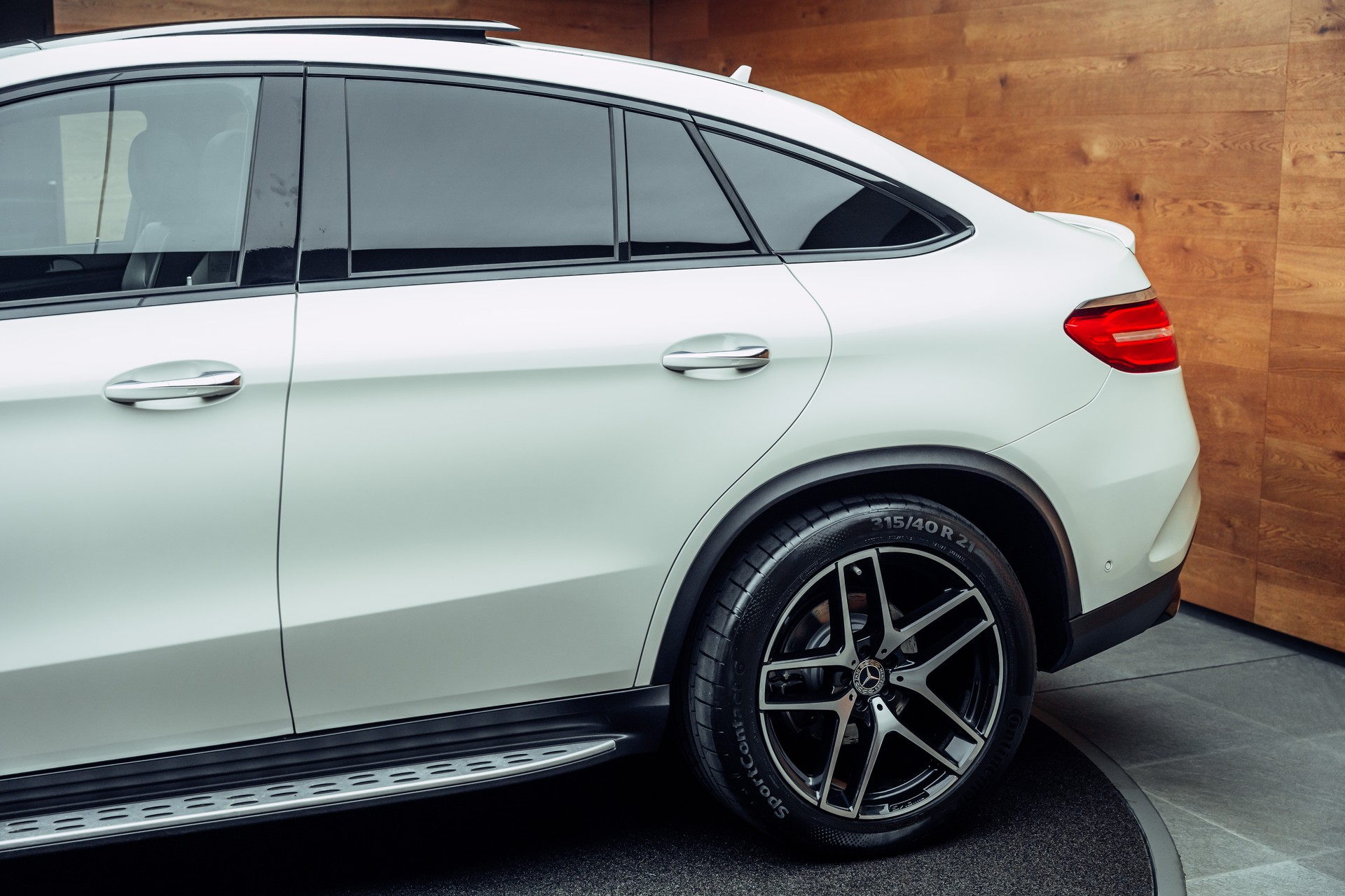 MERCEDES-BENZ GLE Coupé 350 d AMG Line 4Matic 9G-Tronic-image-23