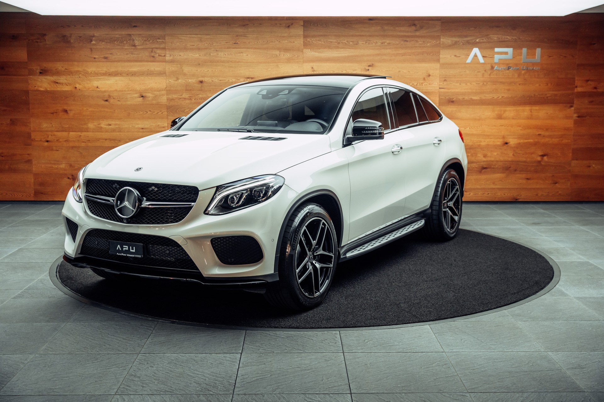 MERCEDES-BENZ GLE Coupé 350 d AMG Line 4Matic 9G-Tronic-image-4