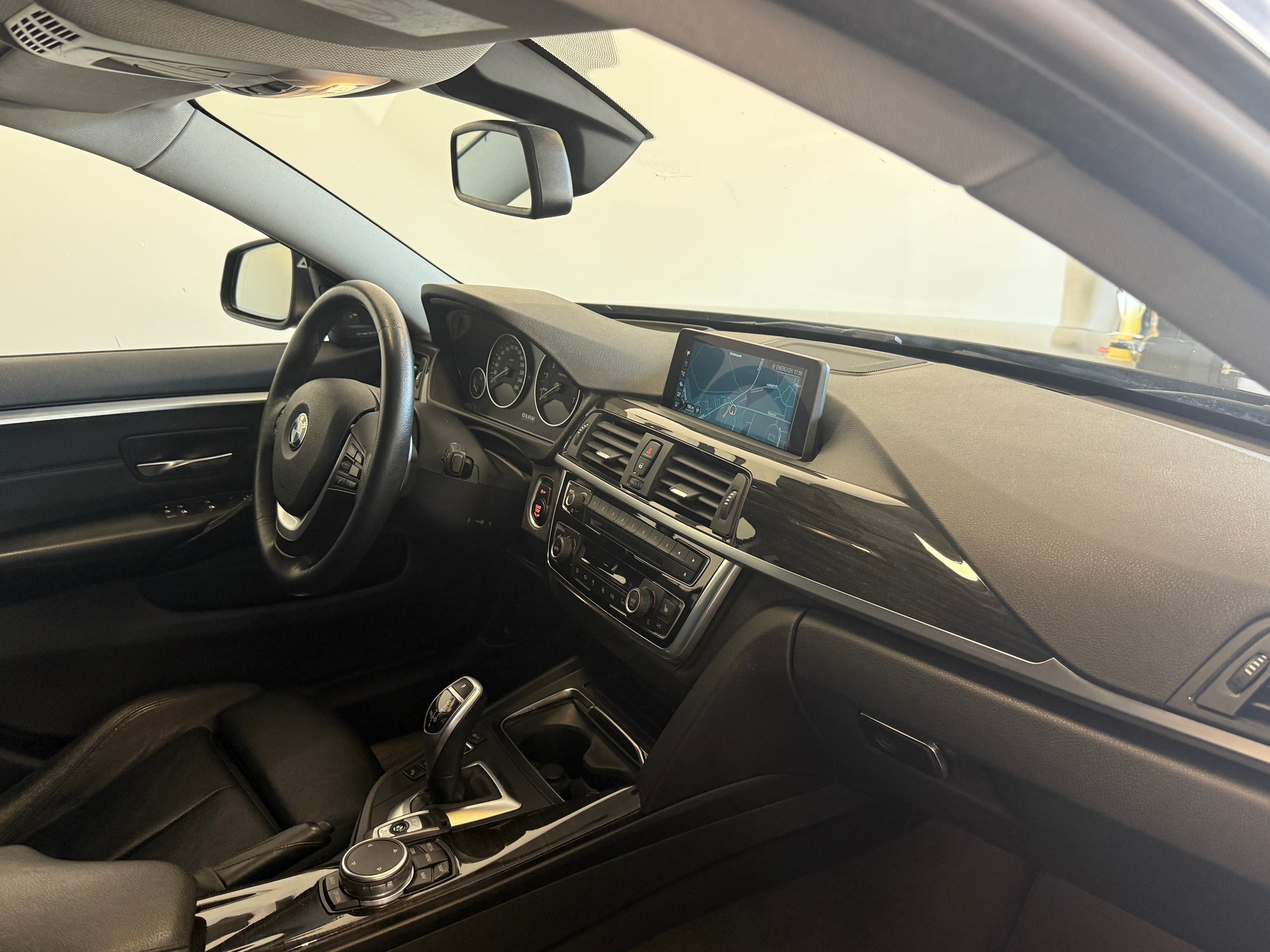 BMW 440i Gran Coupé xDrive Luxury Line Steptronic-image-12
