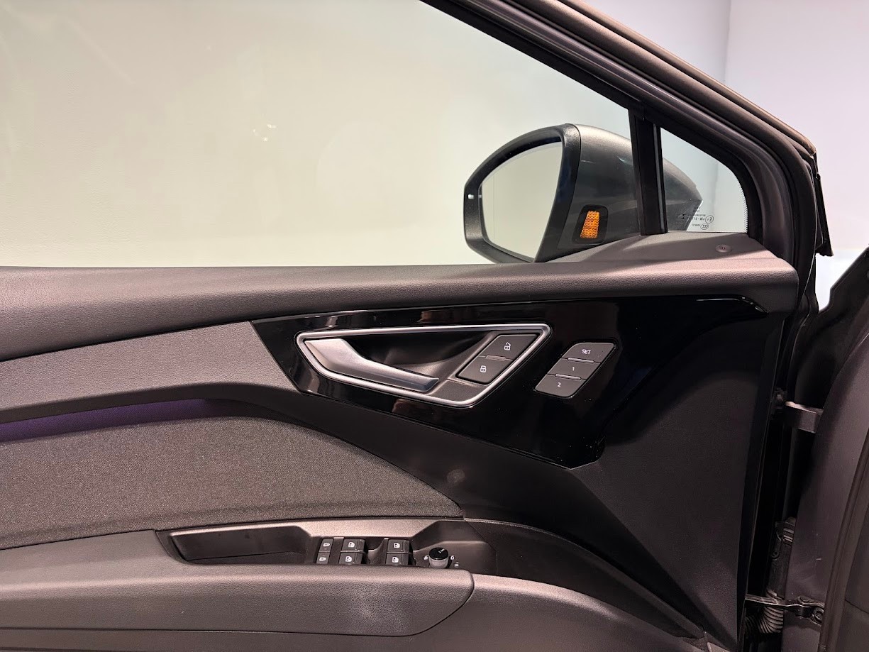 AUDI Q4 e-tron 50 quattro-image-7