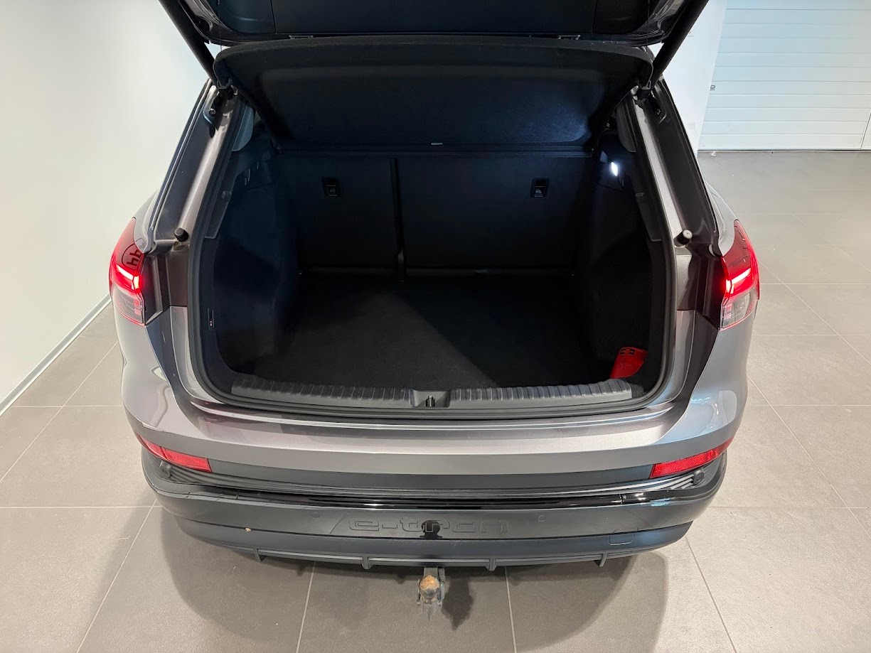AUDI Q4 e-tron 50 quattro-image-12