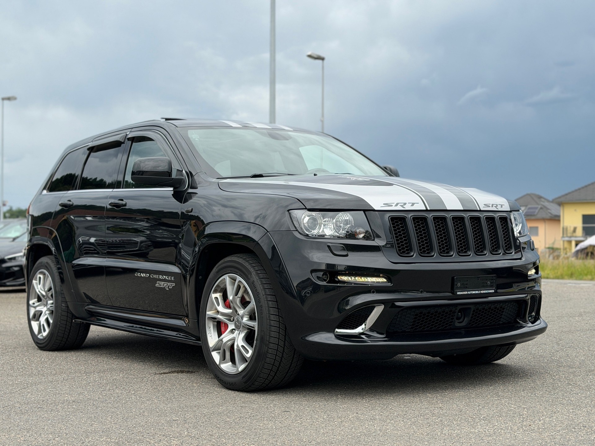 JEEP Grand Cherokee 6.4 SRT8 Automatic-image-2