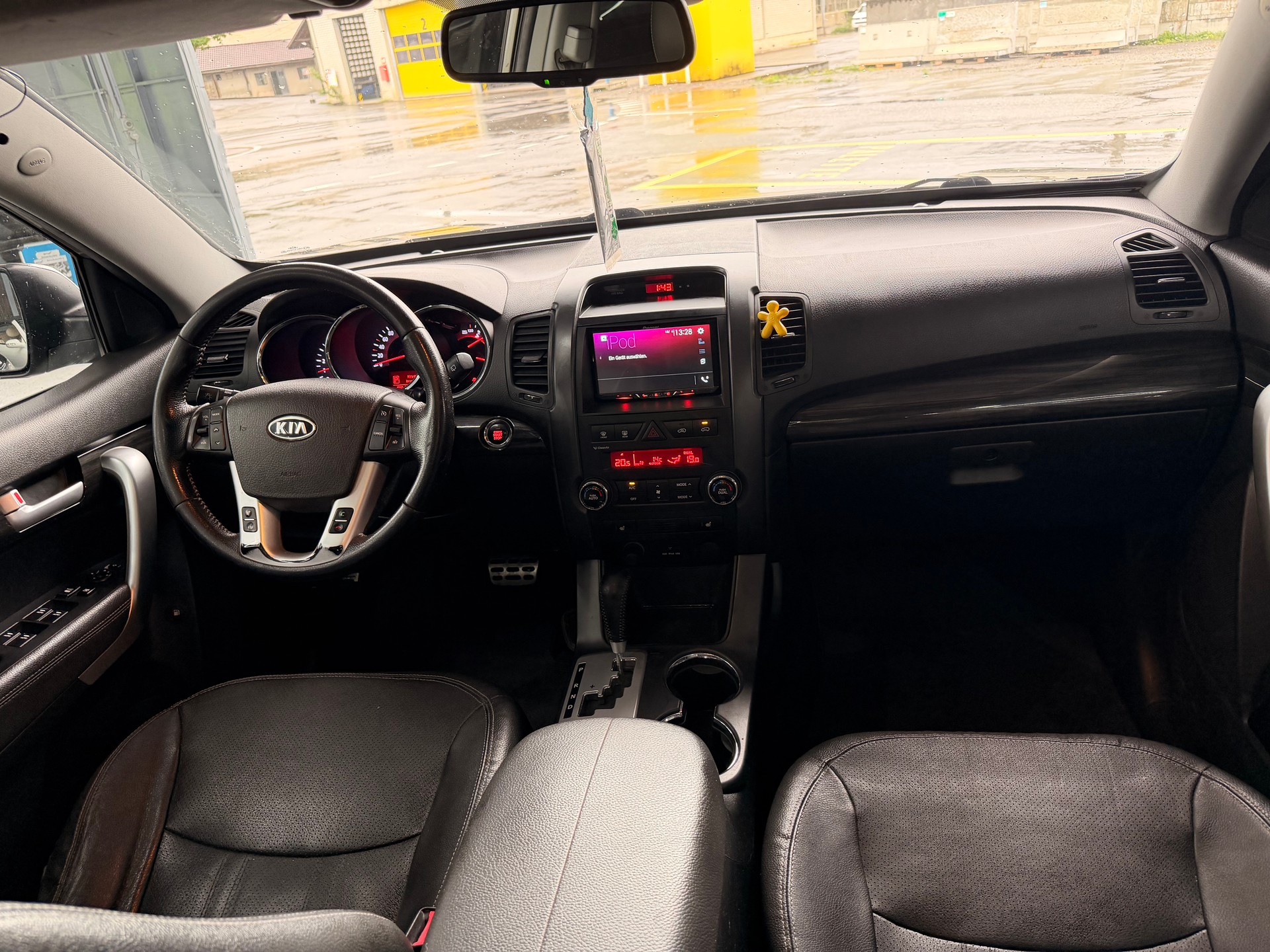 KIA Sorento 2.2 CRDI Trend Automatic-image-6
