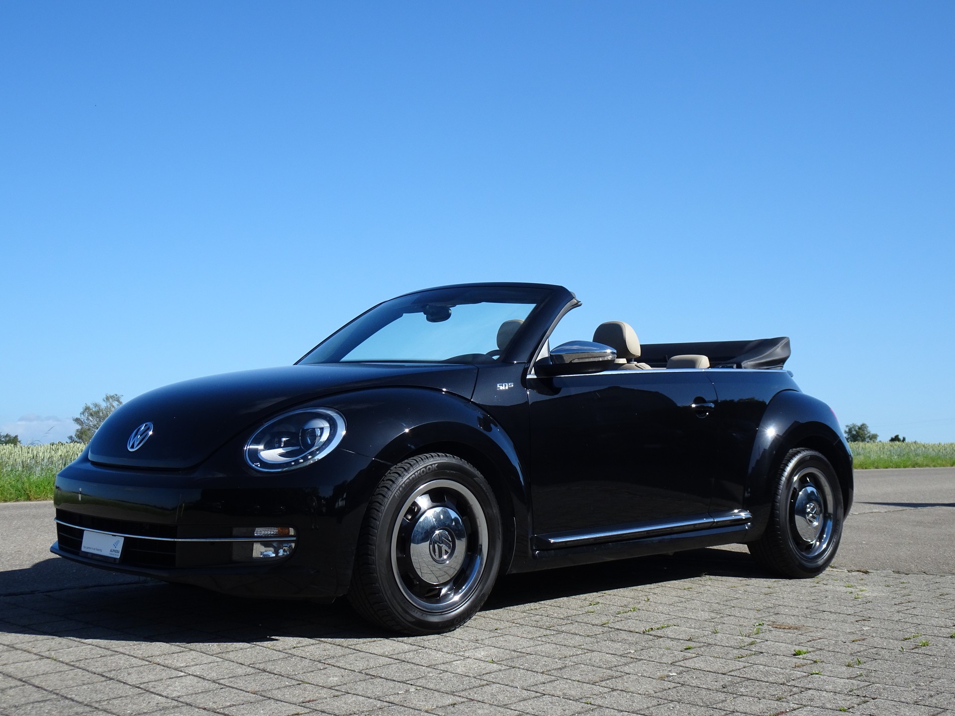 VW Beetle Cabrio 1.2 TSI BMT Design 7 50s-Fiftis `The Stylish`