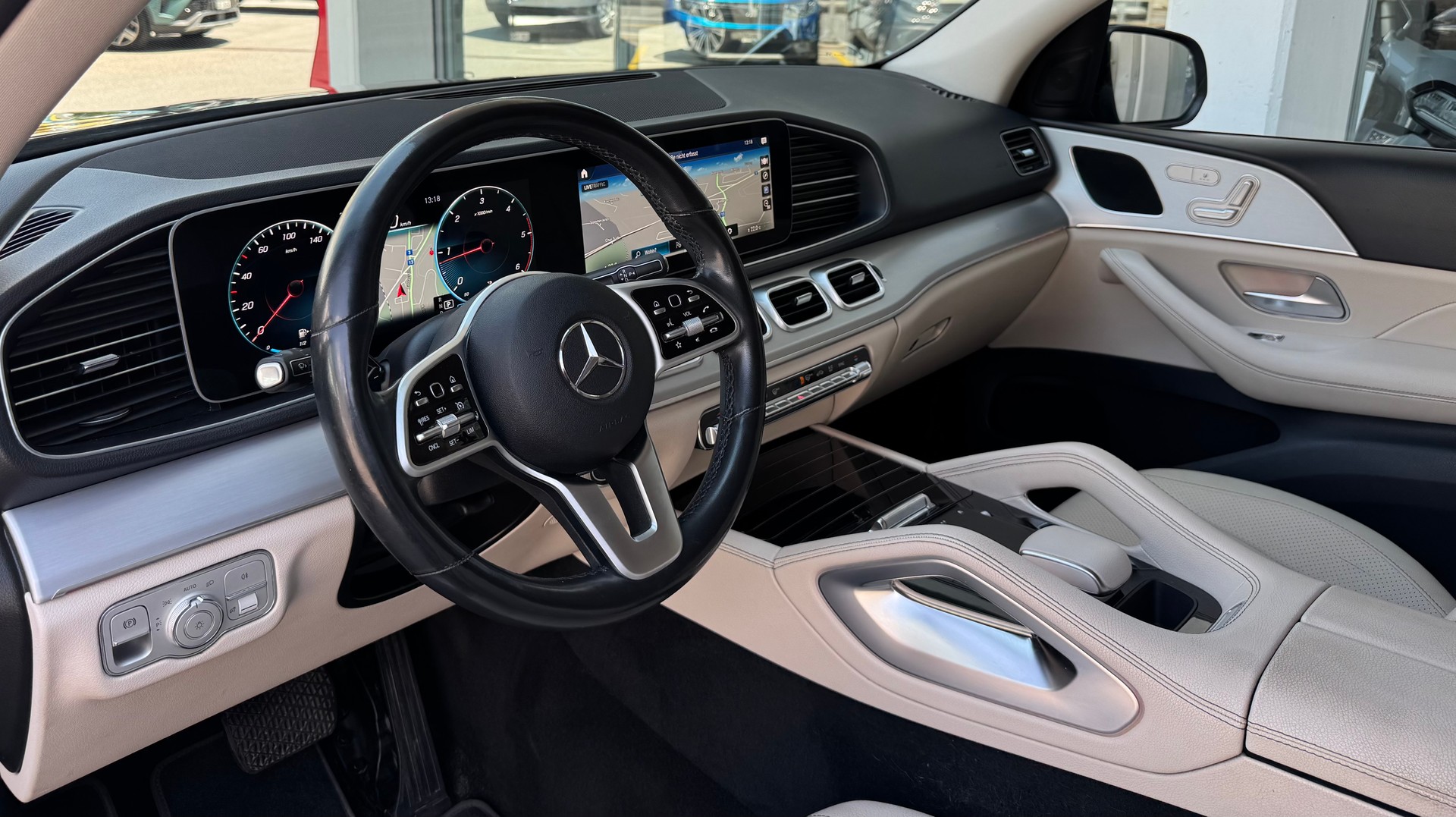 MERCEDES-BENZ GLE 300 d 4Matic 9G-Tronic-image-6